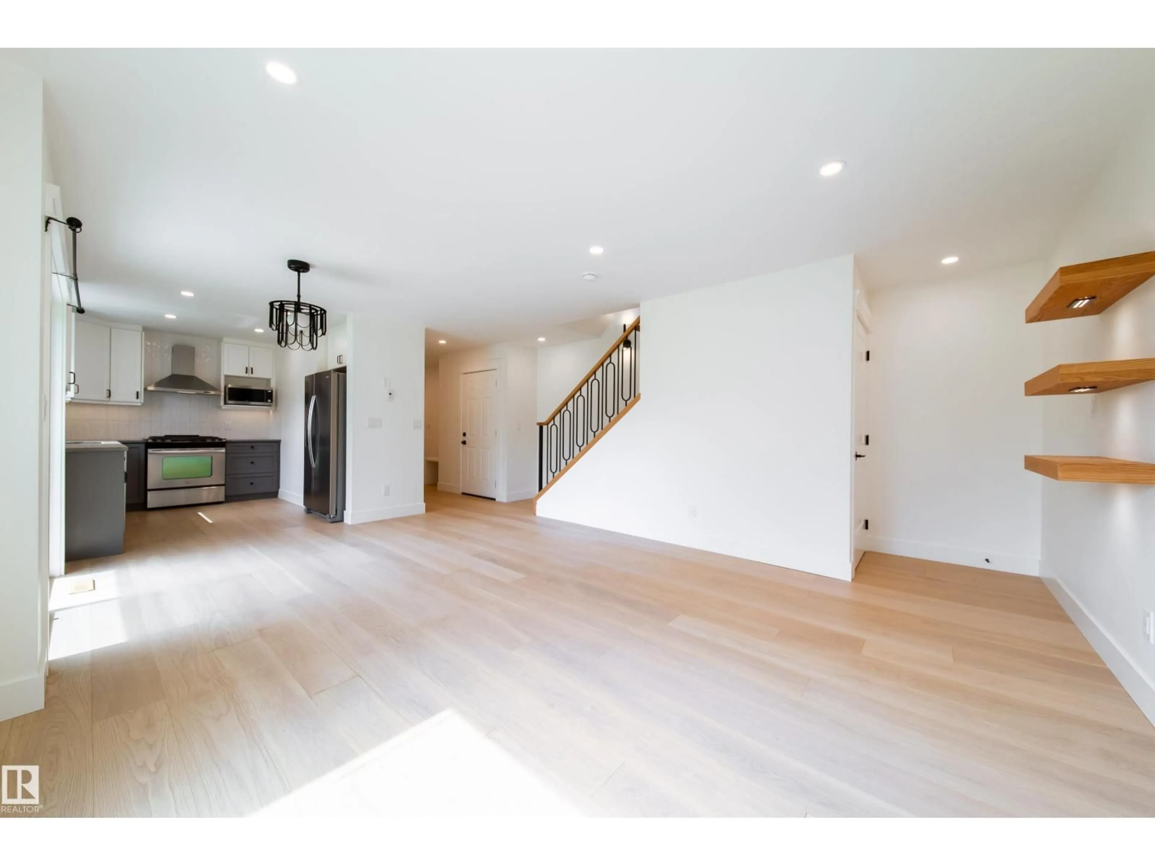 Unknown for 48 - 12050 17 AV, Edmonton Alberta T6W1X4