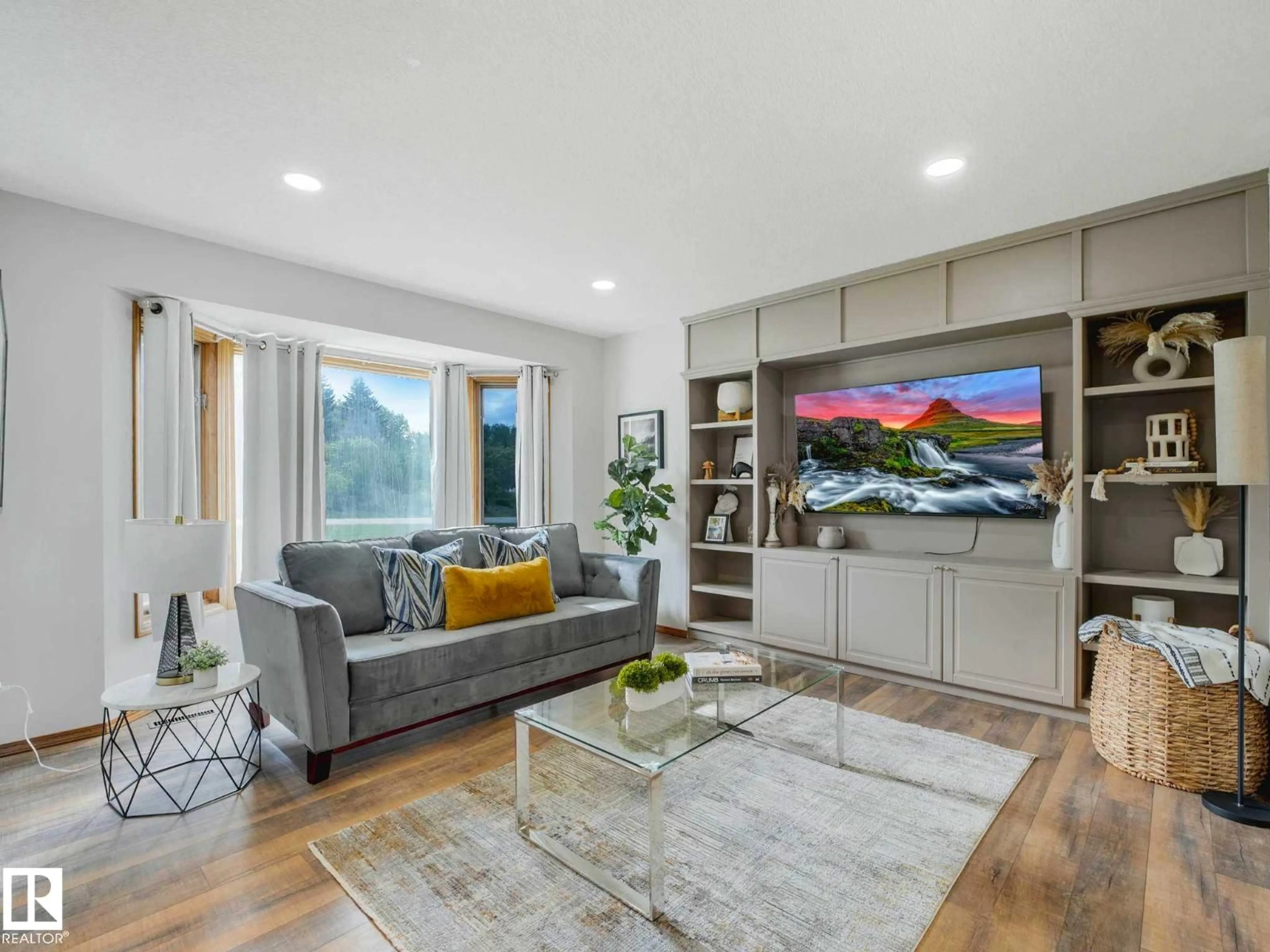 Living room with furniture, unknown for 10 55305 RGE ROAD 242, Rural Sturgeon County Alberta T8T1Y1