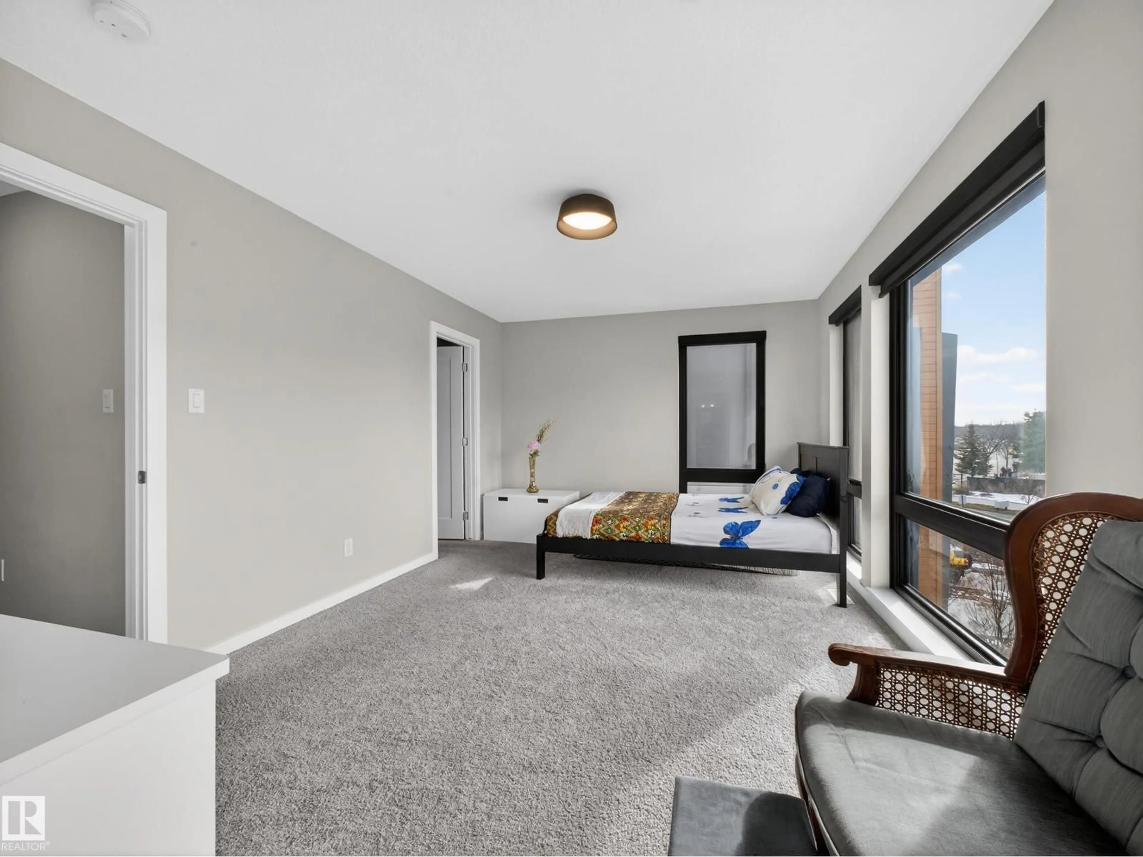 A pic of a room for #5 - 1304 RUTHERFORD RD, Edmonton Alberta T6W0B4