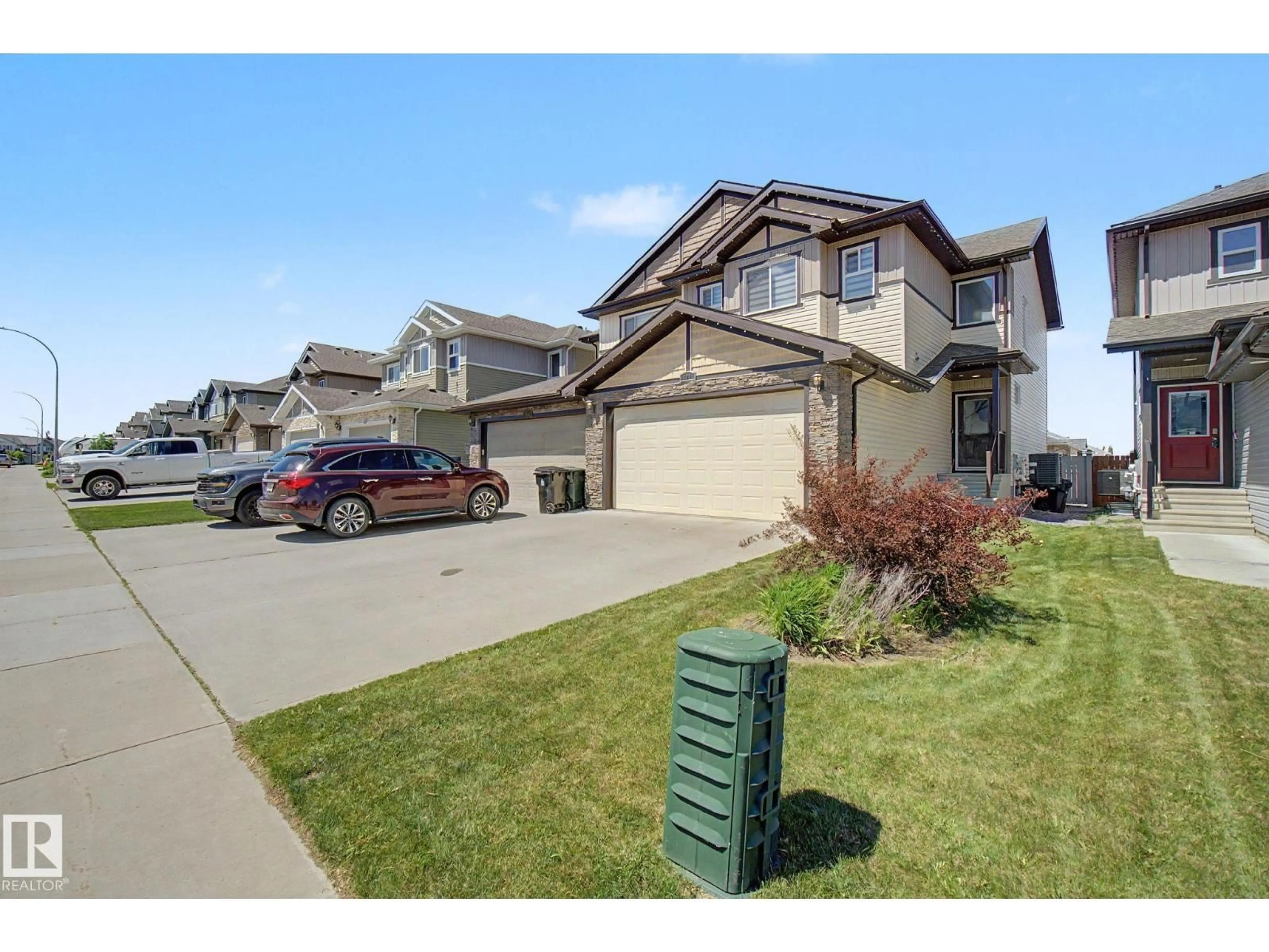 A pic from outside/outdoor area/front of a property/back of a property/a pic from drone, street for 170 SPRUCE GARDENS CR, Spruce Grove Alberta T7X0J9