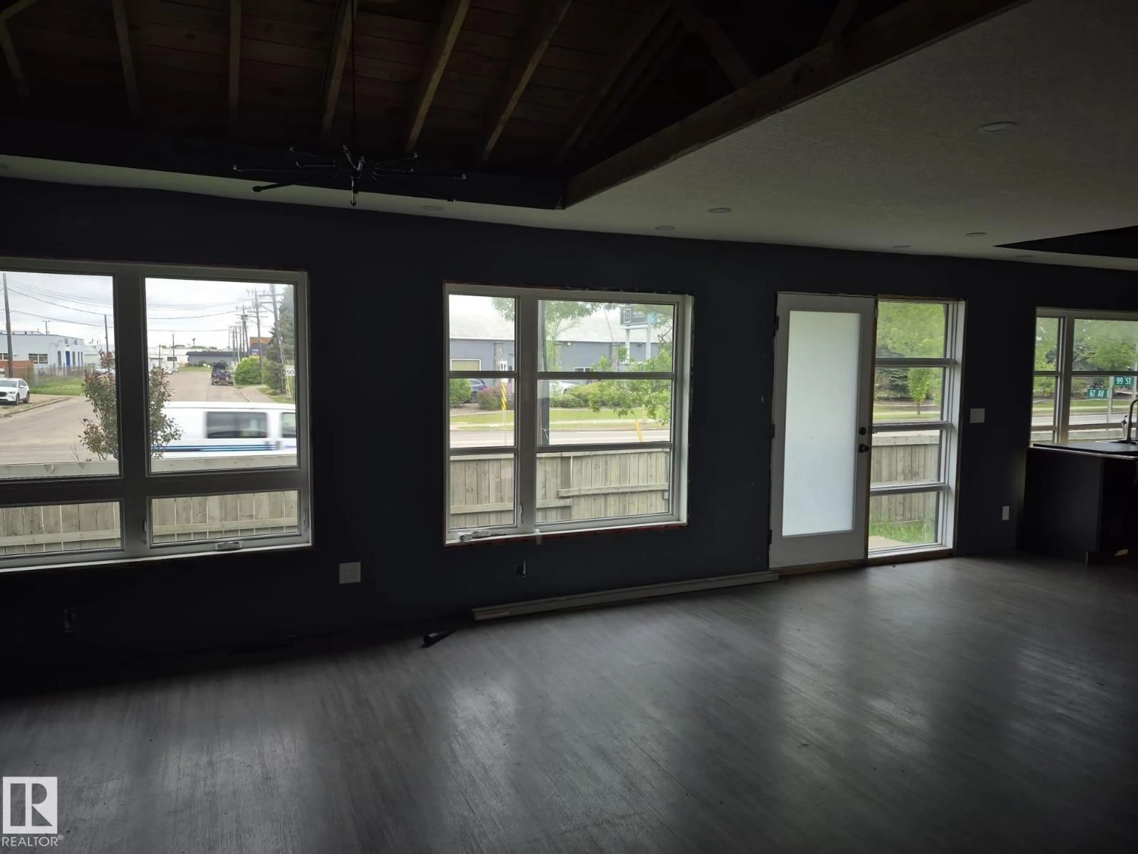 A pic of a room for 9859 67 AV, Edmonton Alberta T6E0P3