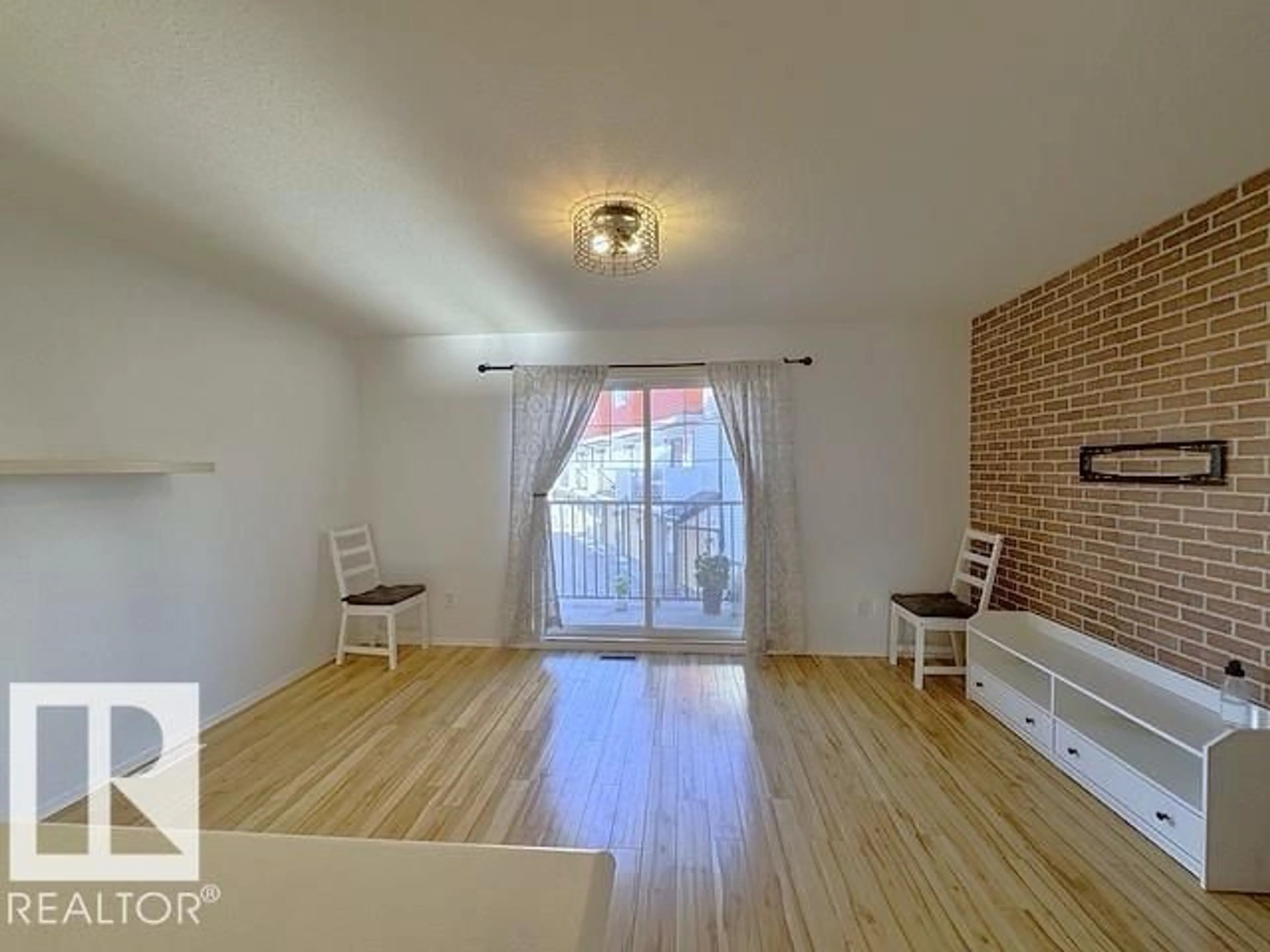 A pic of a room for NW - 3751 12 ST, Edmonton Alberta T6T0N3