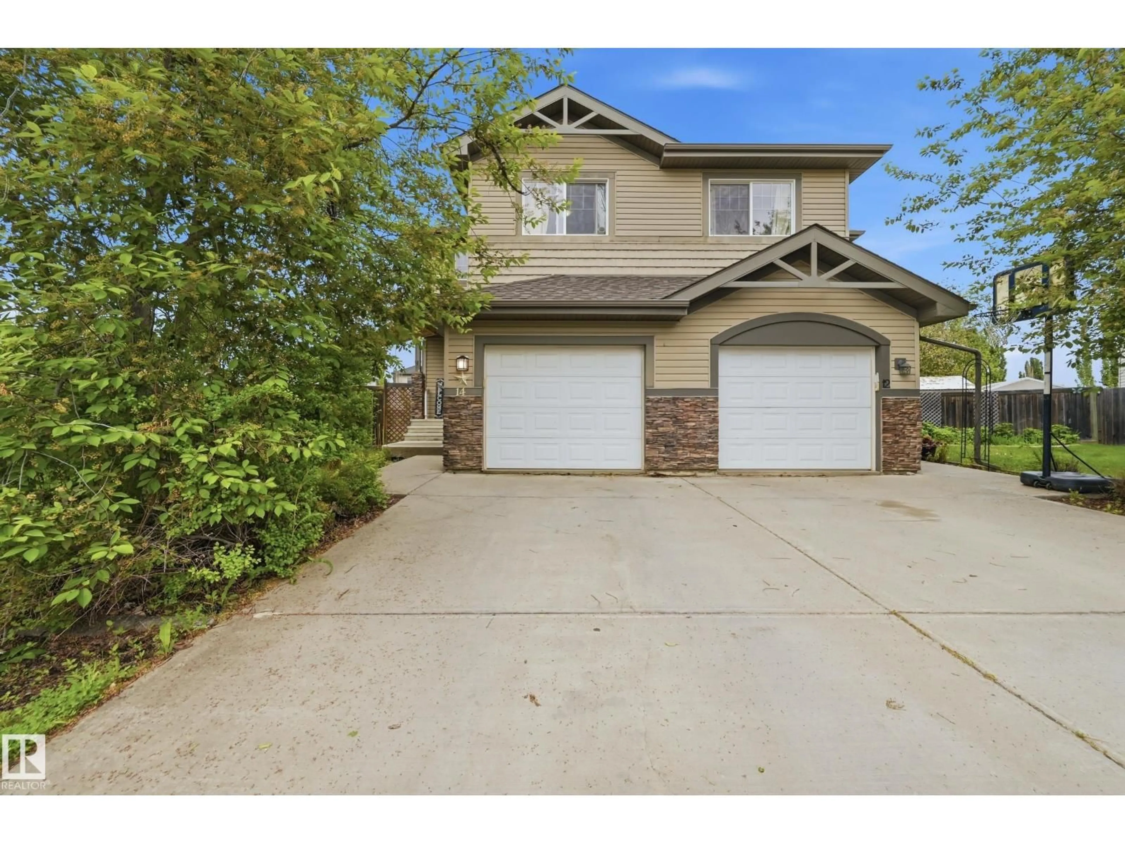 Unknown for 14 HARTWICK LO, Spruce Grove Alberta T7X0A5