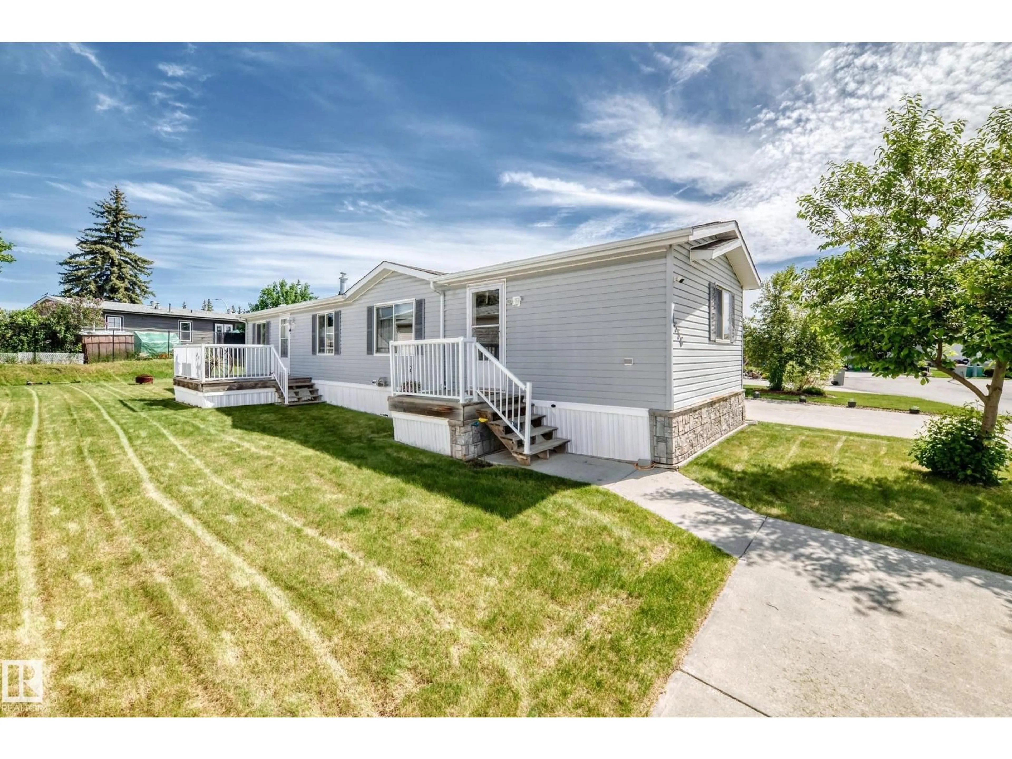 Home with vinyl exterior material, unknown for 1556 RANGE ROAD 272, Rural Parkland County Alberta T7X4M4