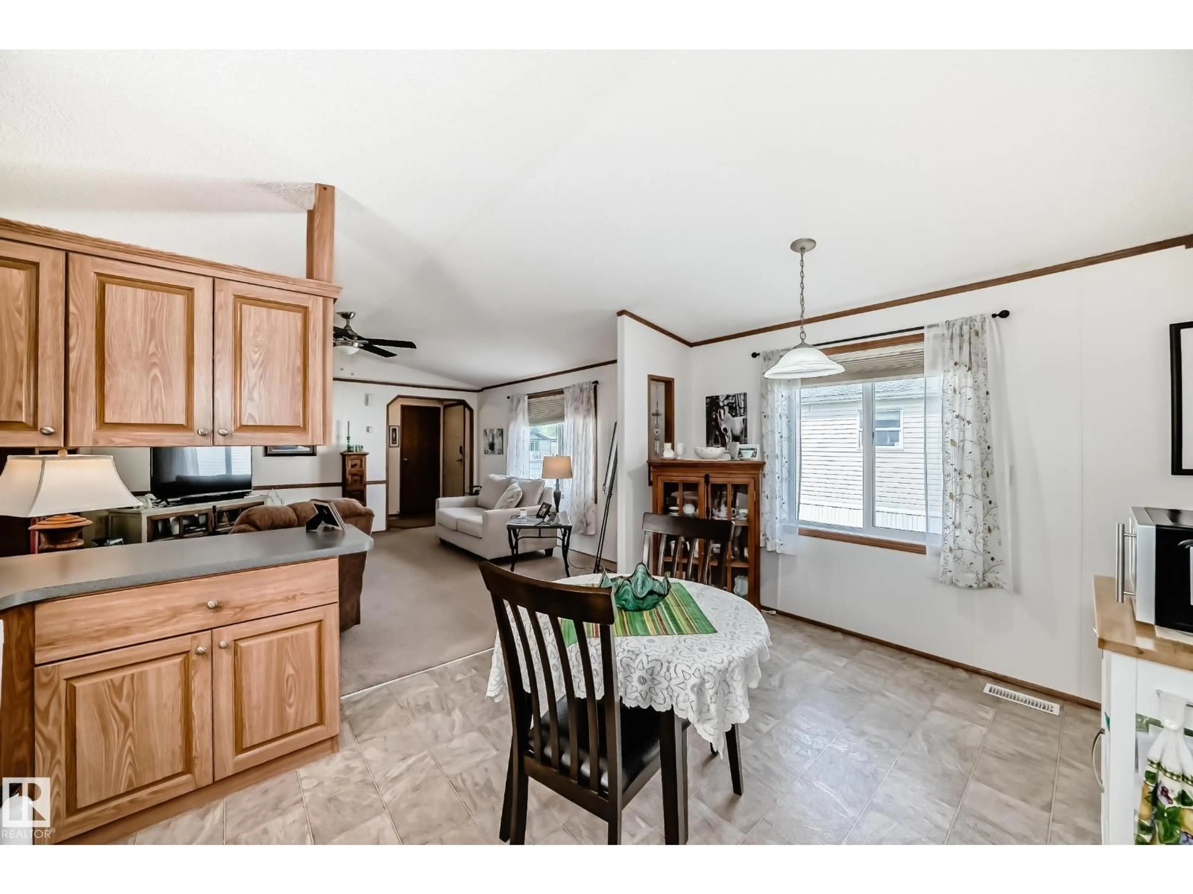 Open concept kitchen, ceramic/tile floor for 1556 RANGE ROAD 272, Rural Parkland County Alberta T7X4M4