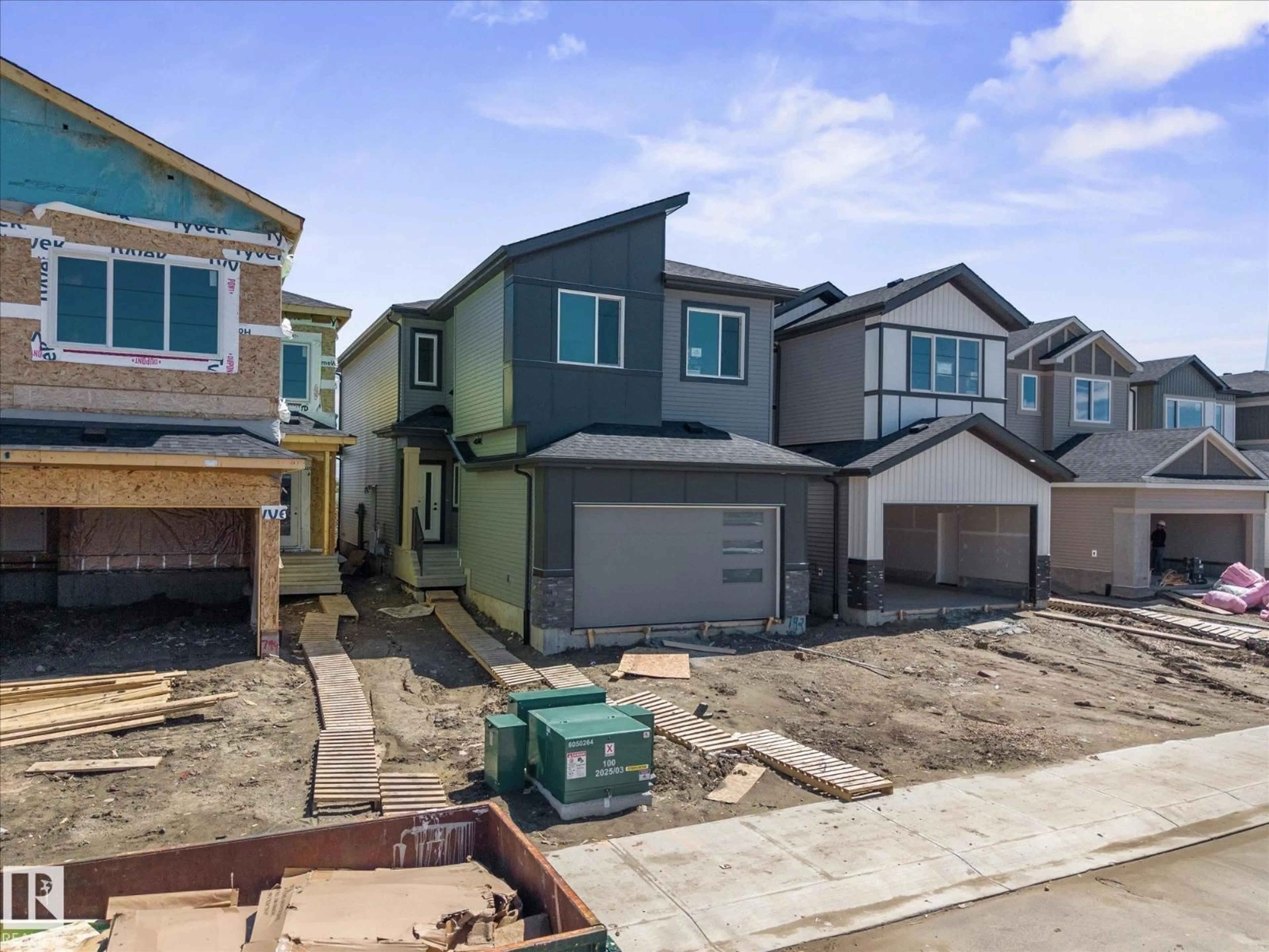 A pic from outside/outdoor area/front of a property/back of a property/a pic from drone, street for 792 BANK DR, Leduc Alberta T9E1W1