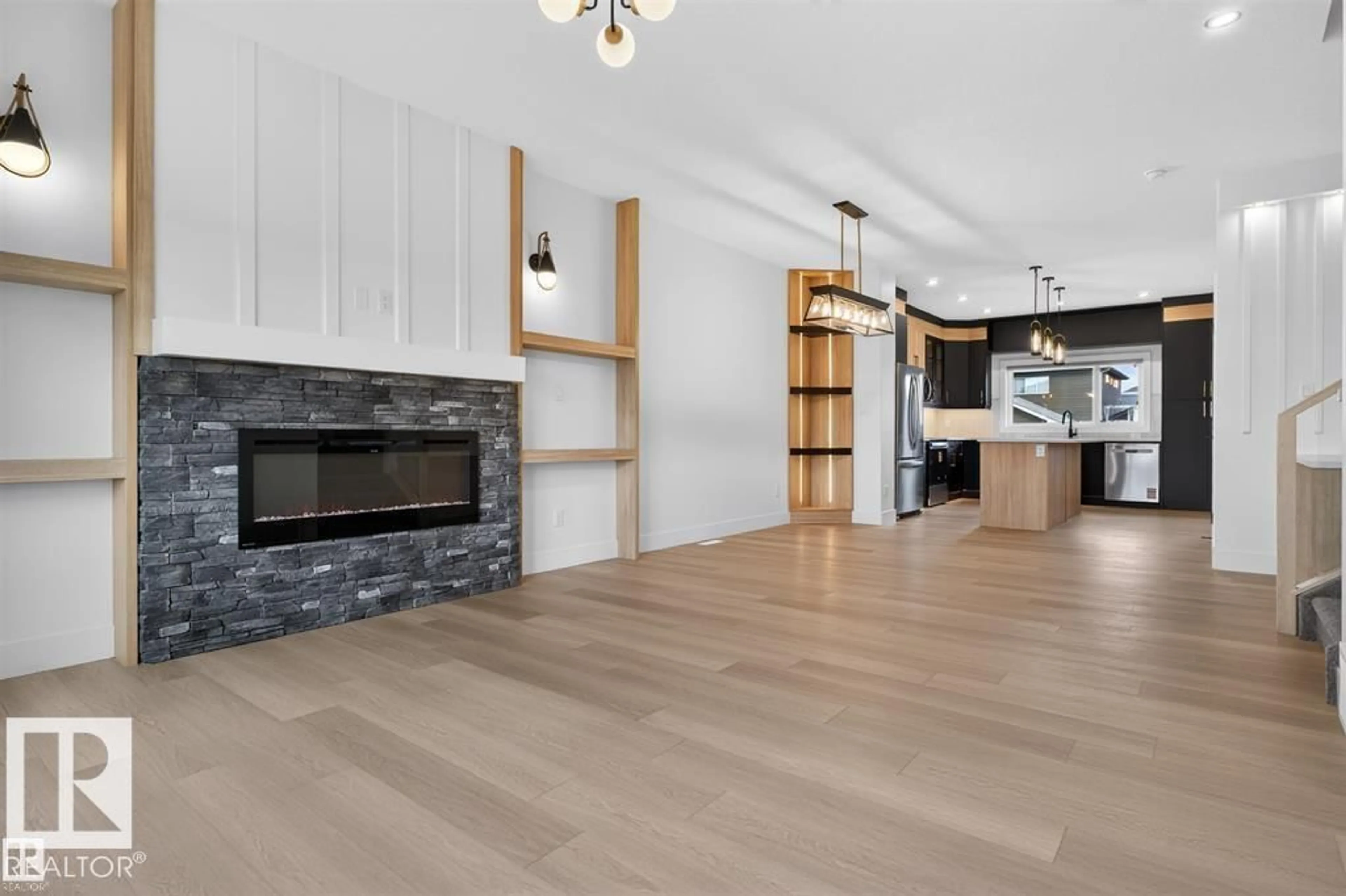 Open concept kitchen, wood/laminate floor for 41 RIVER BIRCH WY, St. Albert Alberta T8N7Y6