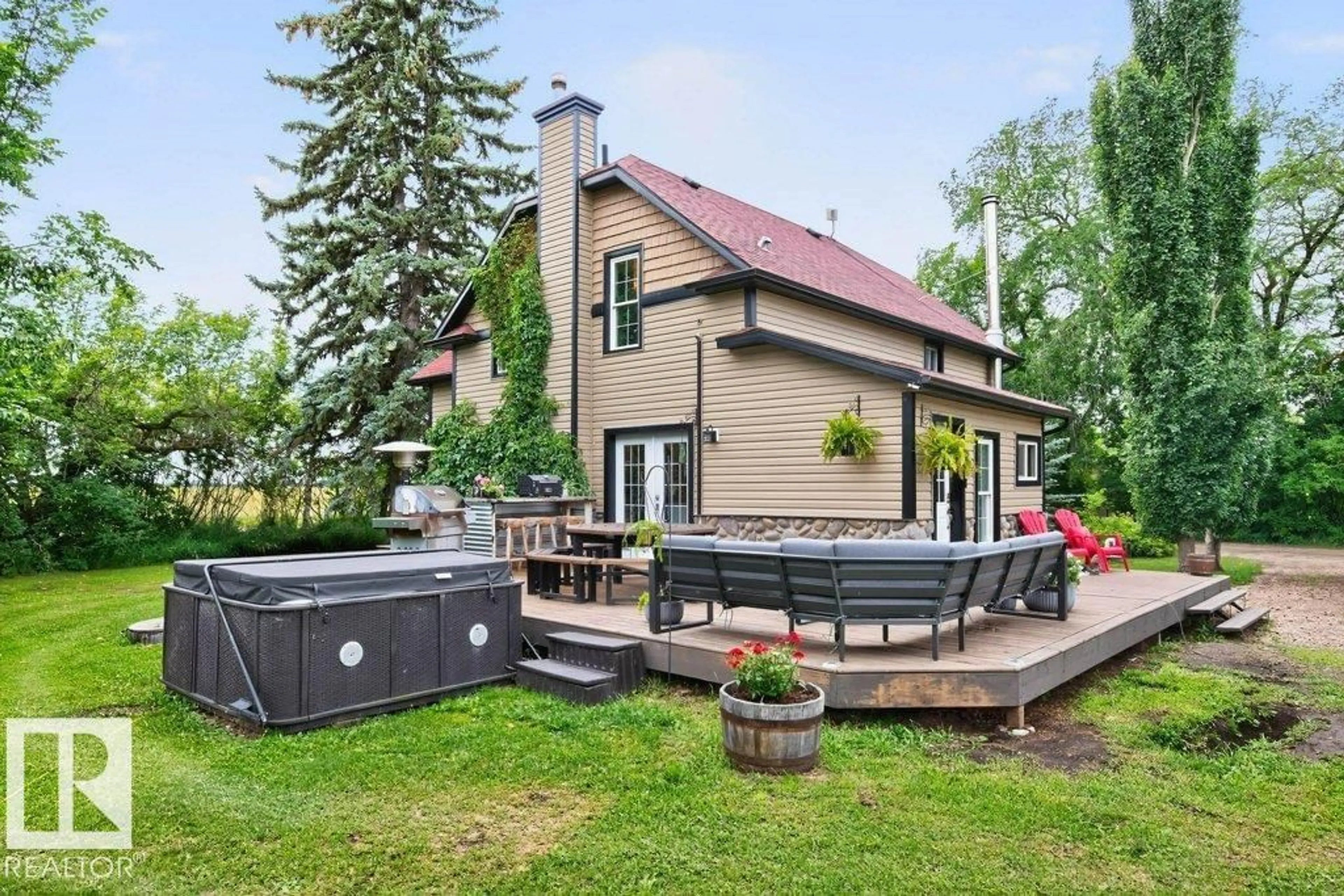 Patio, street for 26542 TWP 504 RD, Rural Leduc County Alberta T9G0J9