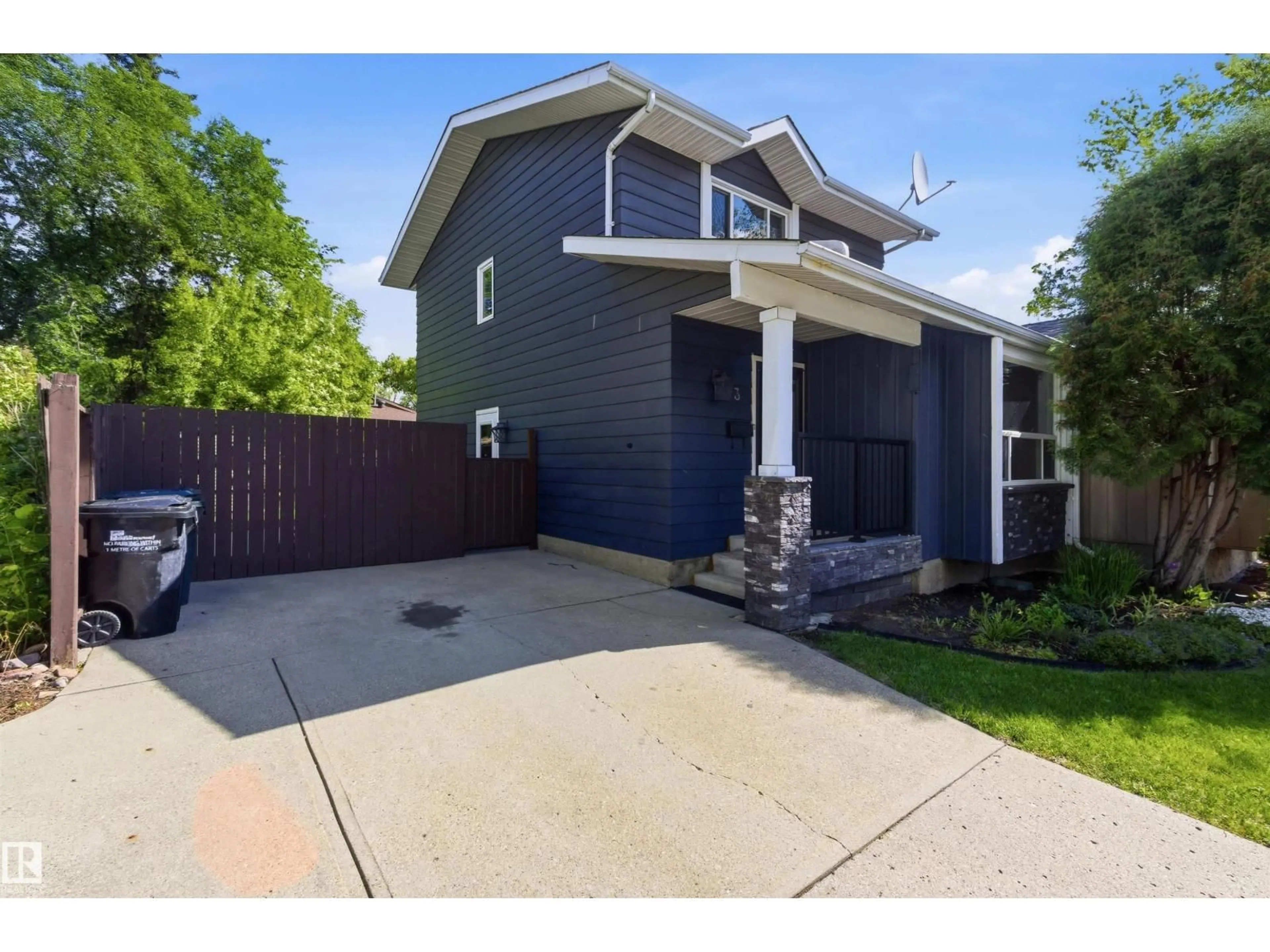 Home with brick exterior material, street for 3 WOODBINE CT, Sherwood Park Alberta T8A4B1