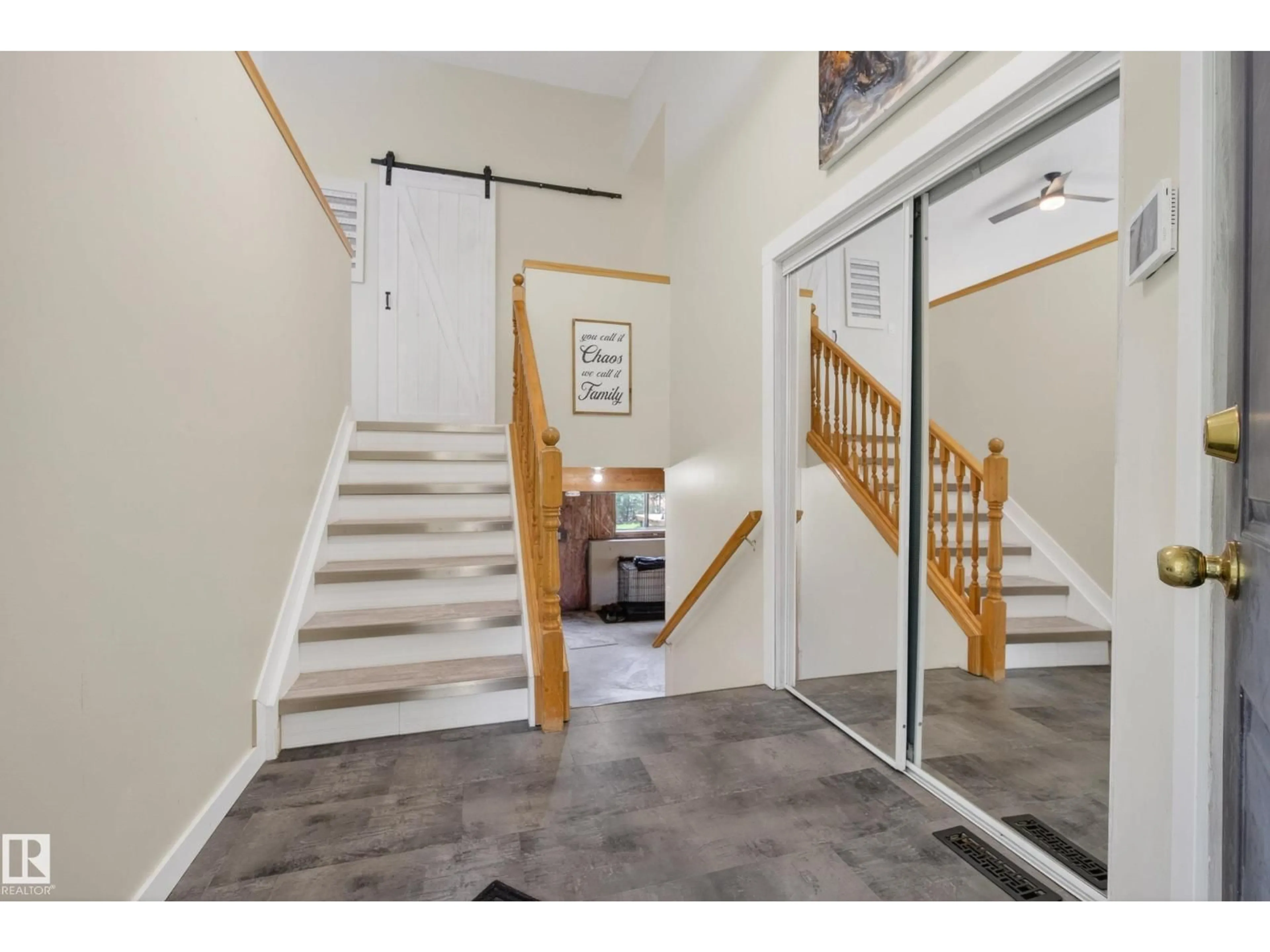 Indoor entryway for #21 - 2228 PARKLAND DR, Rural Parkland County Alberta T7Y2L2