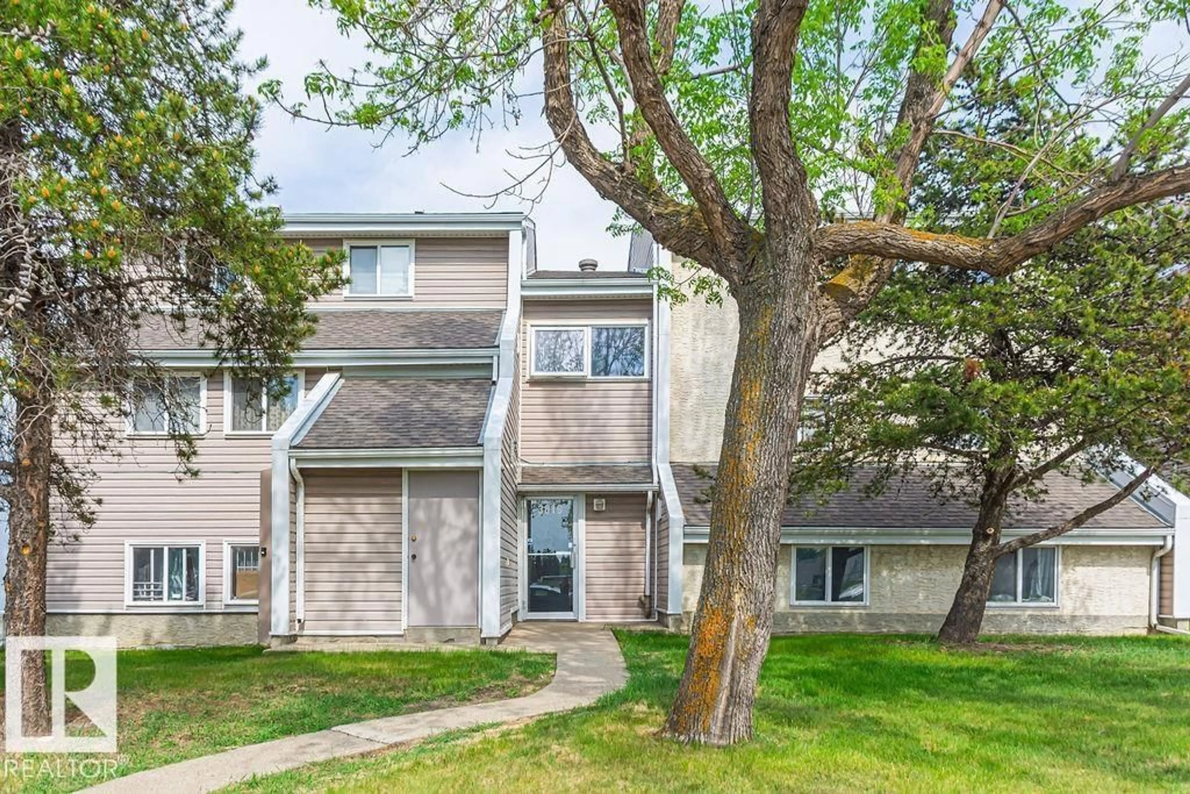 Home with vinyl exterior material, street for #6 - 3819 76 ST NW, Edmonton Alberta T6K2P9