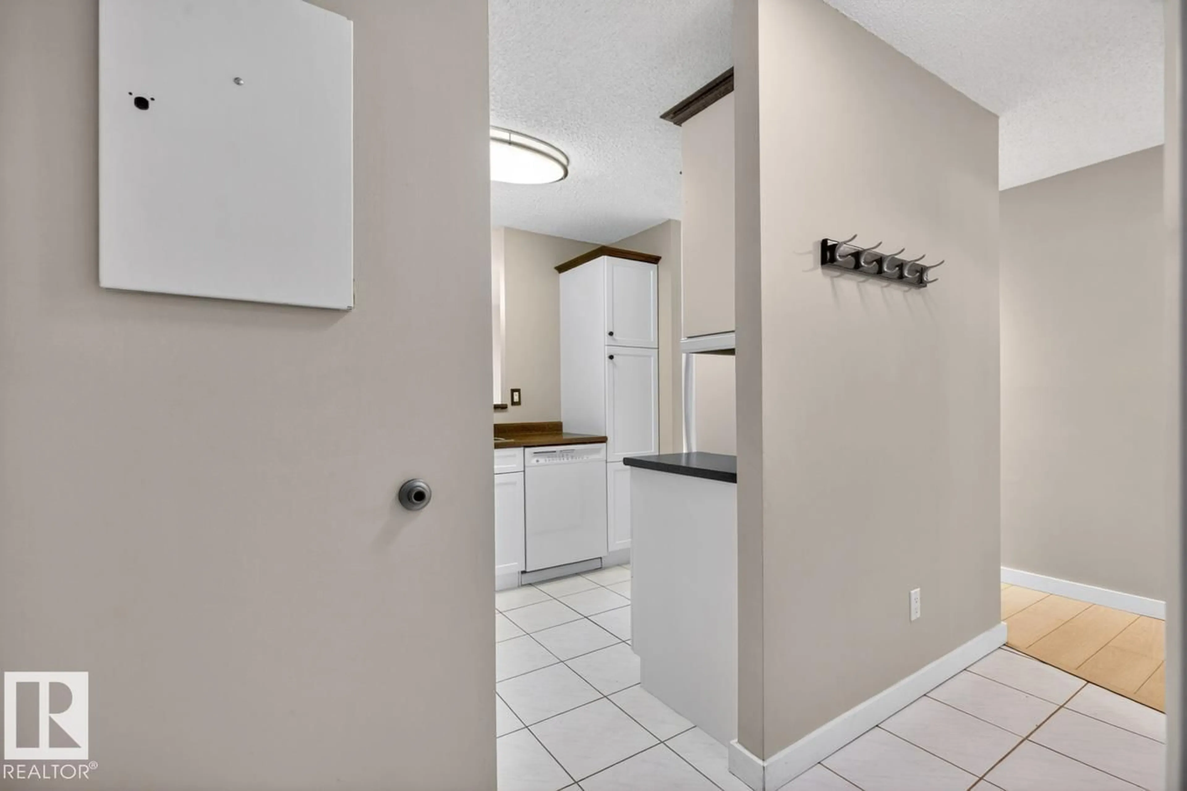 Unknown for #405 - 10545 SASKATCHEWAN DR, Edmonton Alberta T6E6C6