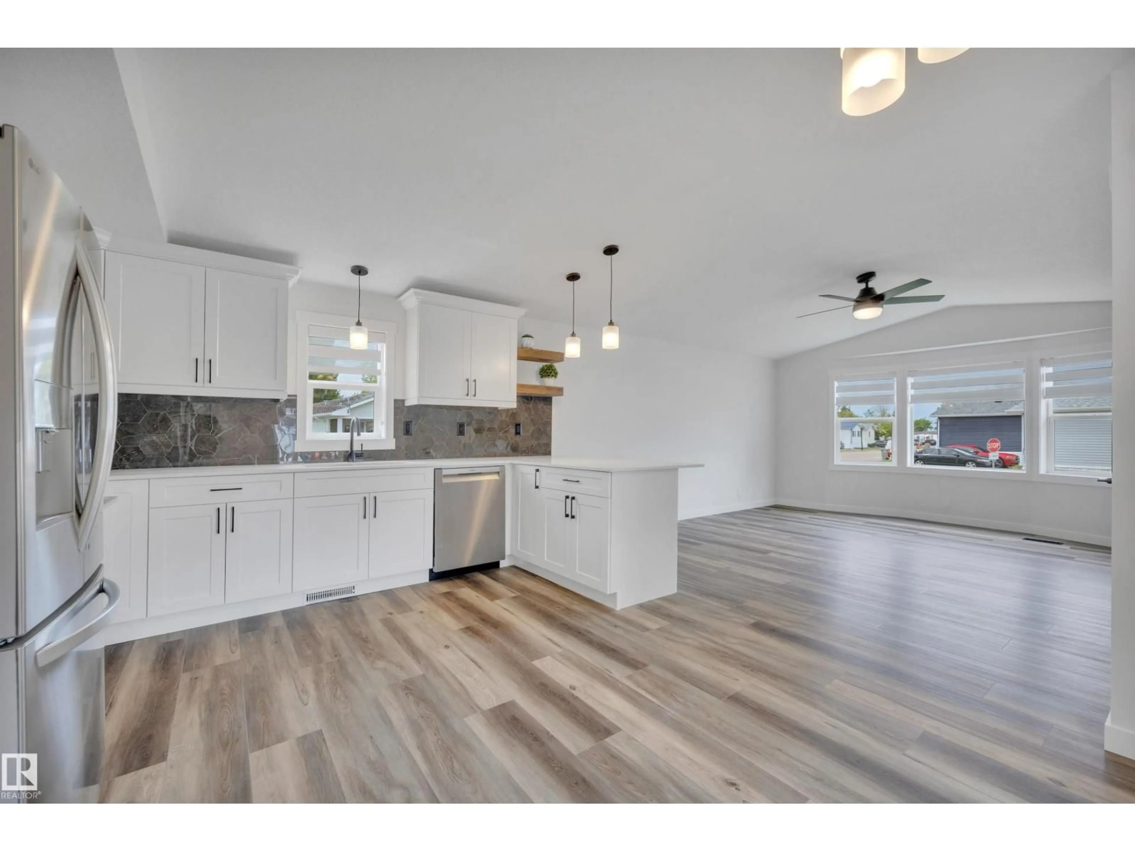 Open concept kitchen, unknown for 53 WILLOW PARK ES, Leduc Alberta T9E5R3