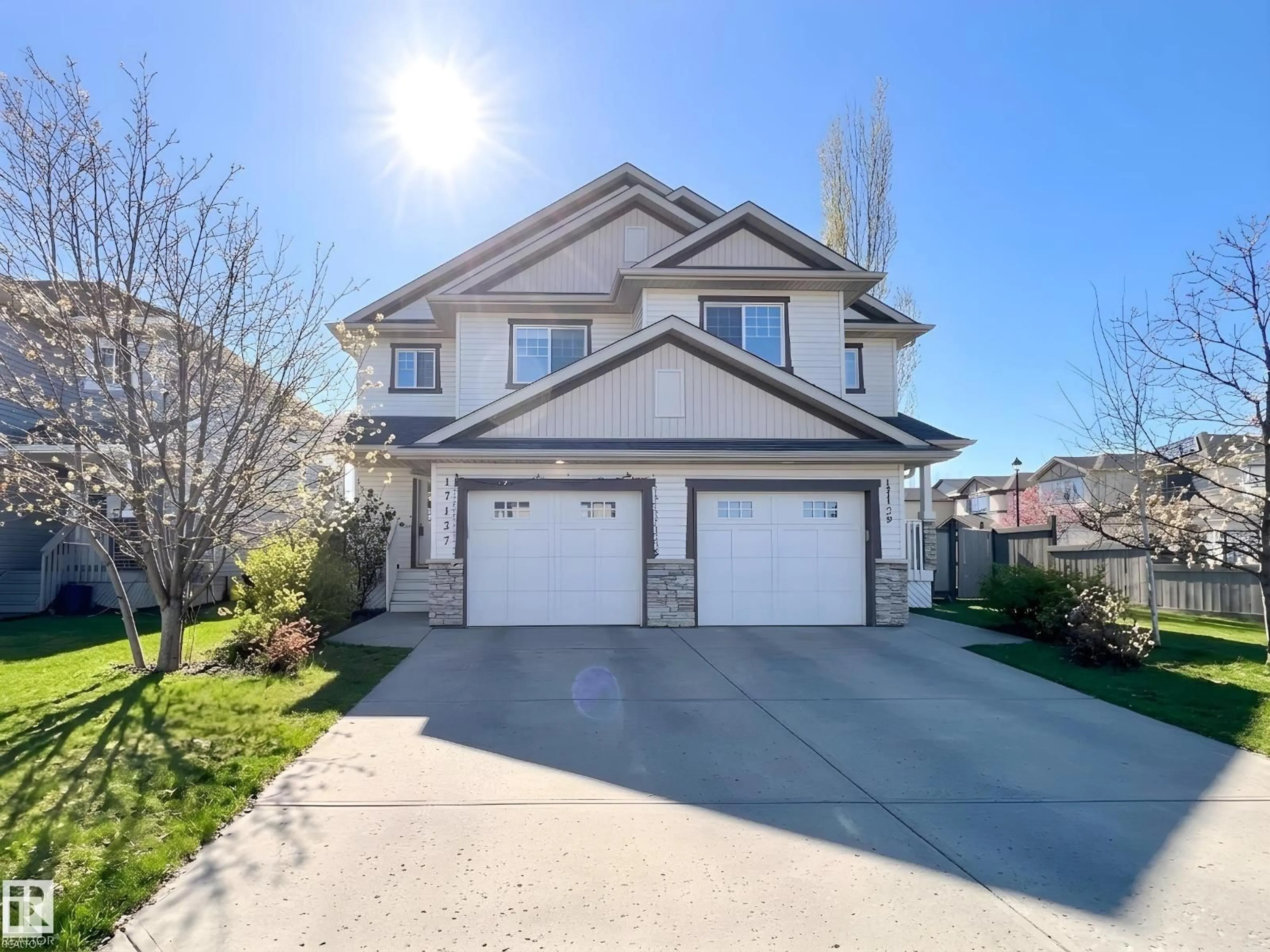 Unknown for SW - 17127 7A AV, Edmonton Alberta T6W0M5