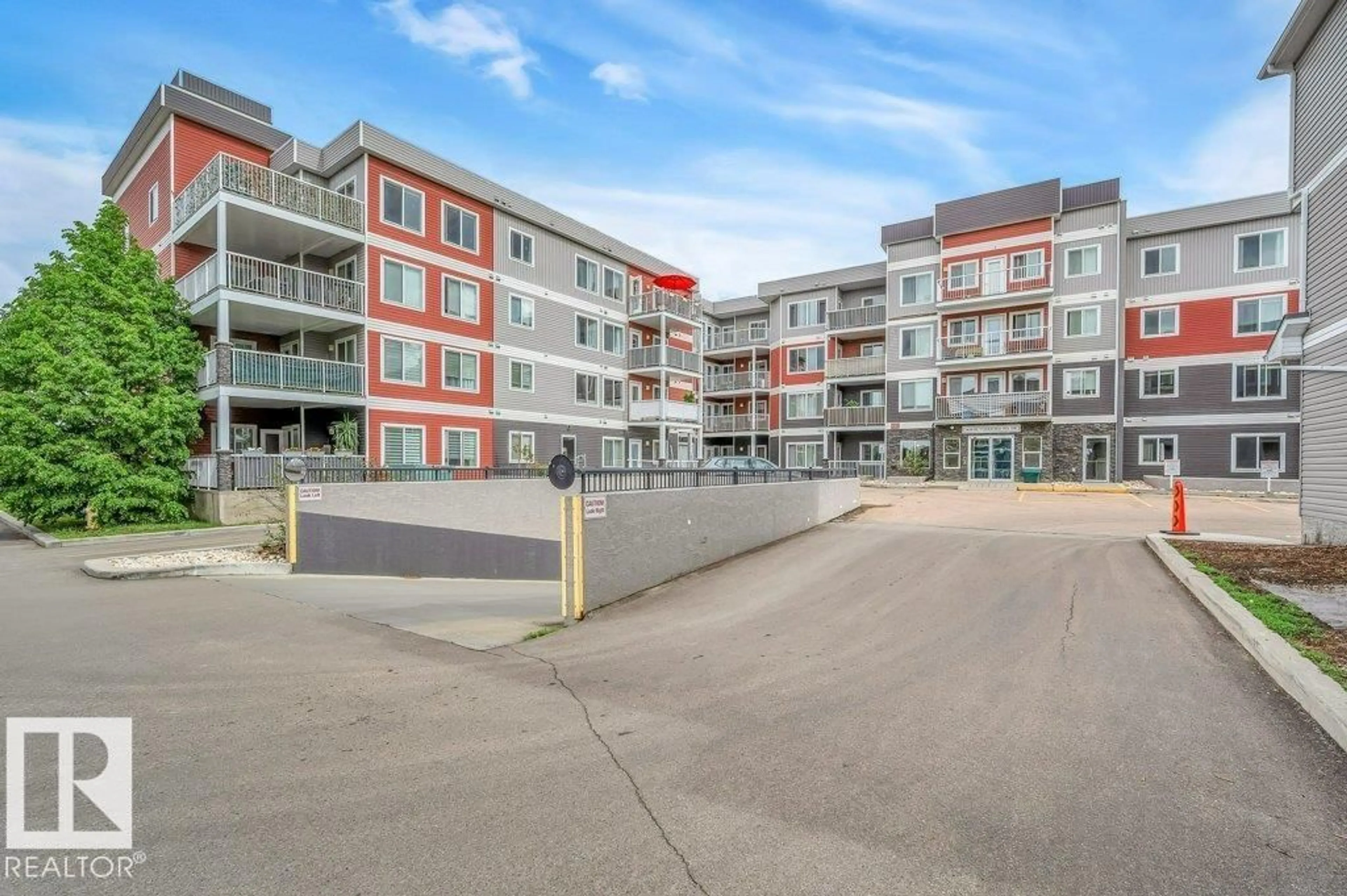 Patio, building for 1820 - 219 RUTHERFORD RD, Edmonton Alberta T6W2K6