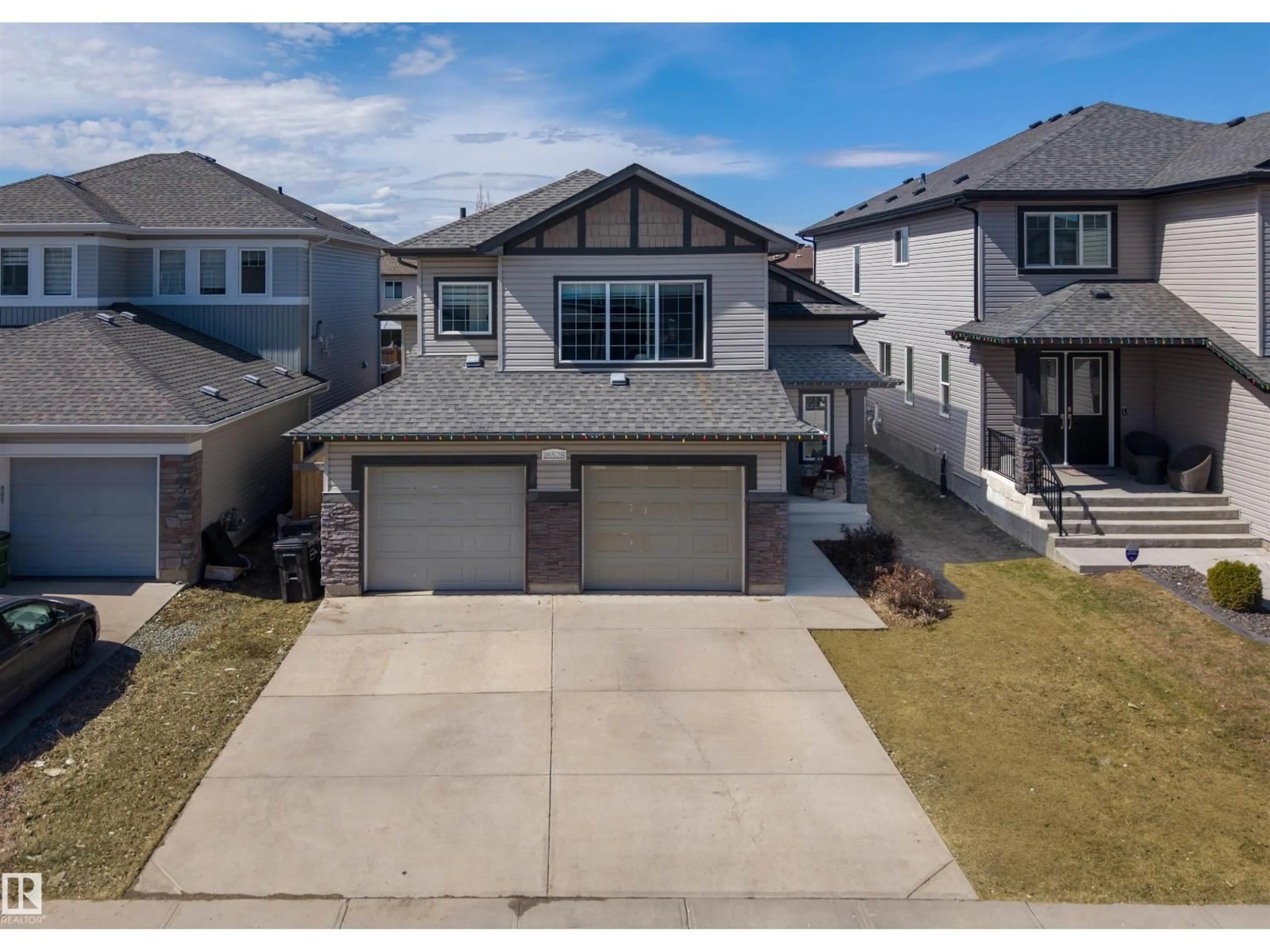 A pic from outside/outdoor area/front of a property/back of a property/a pic from drone, street for NW - 16528 132 ST, Edmonton Alberta T6V0J4