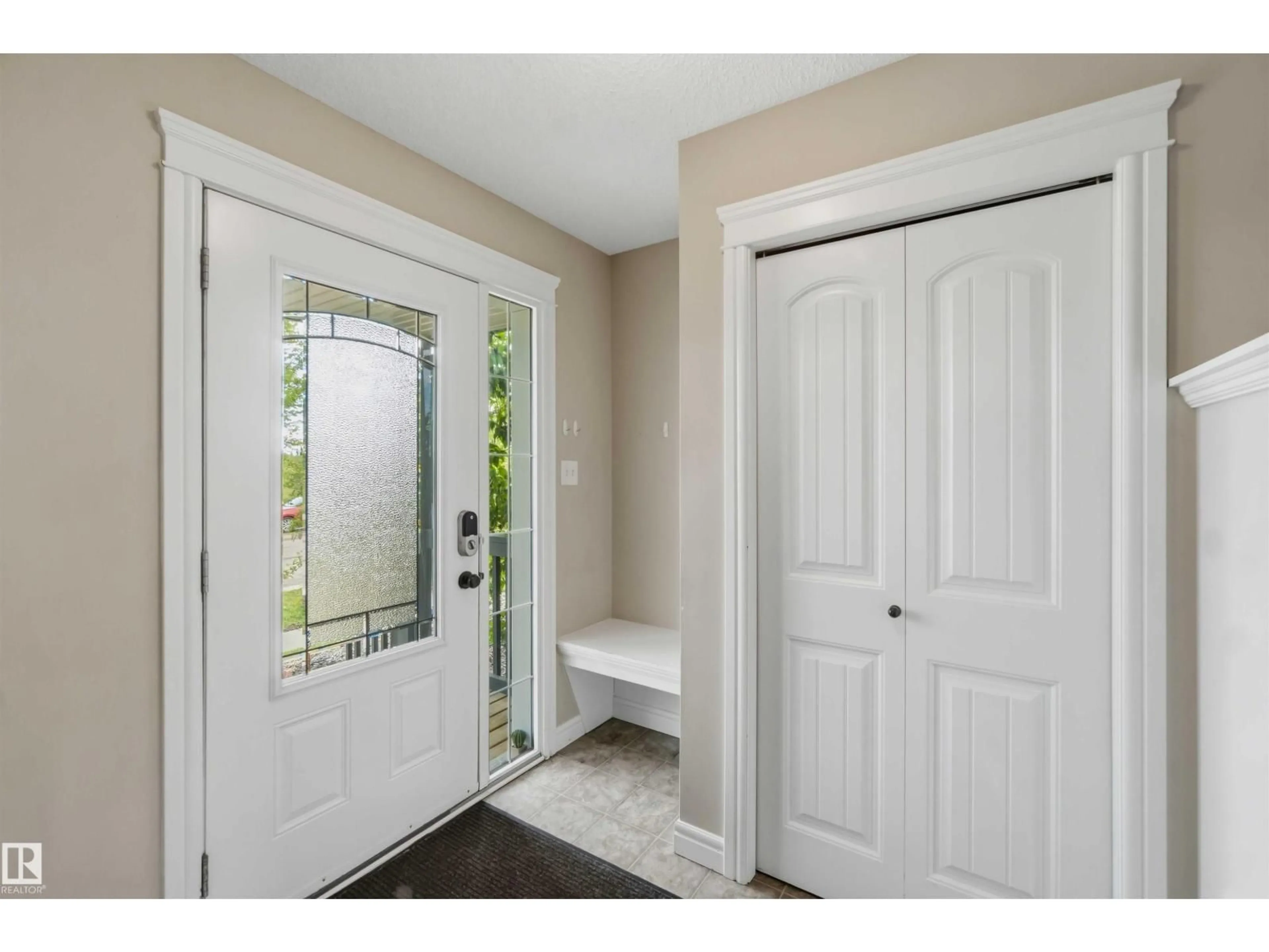Indoor entryway for 75 HARVEST RIDGE DR, Spruce Grove Alberta T7X0R9