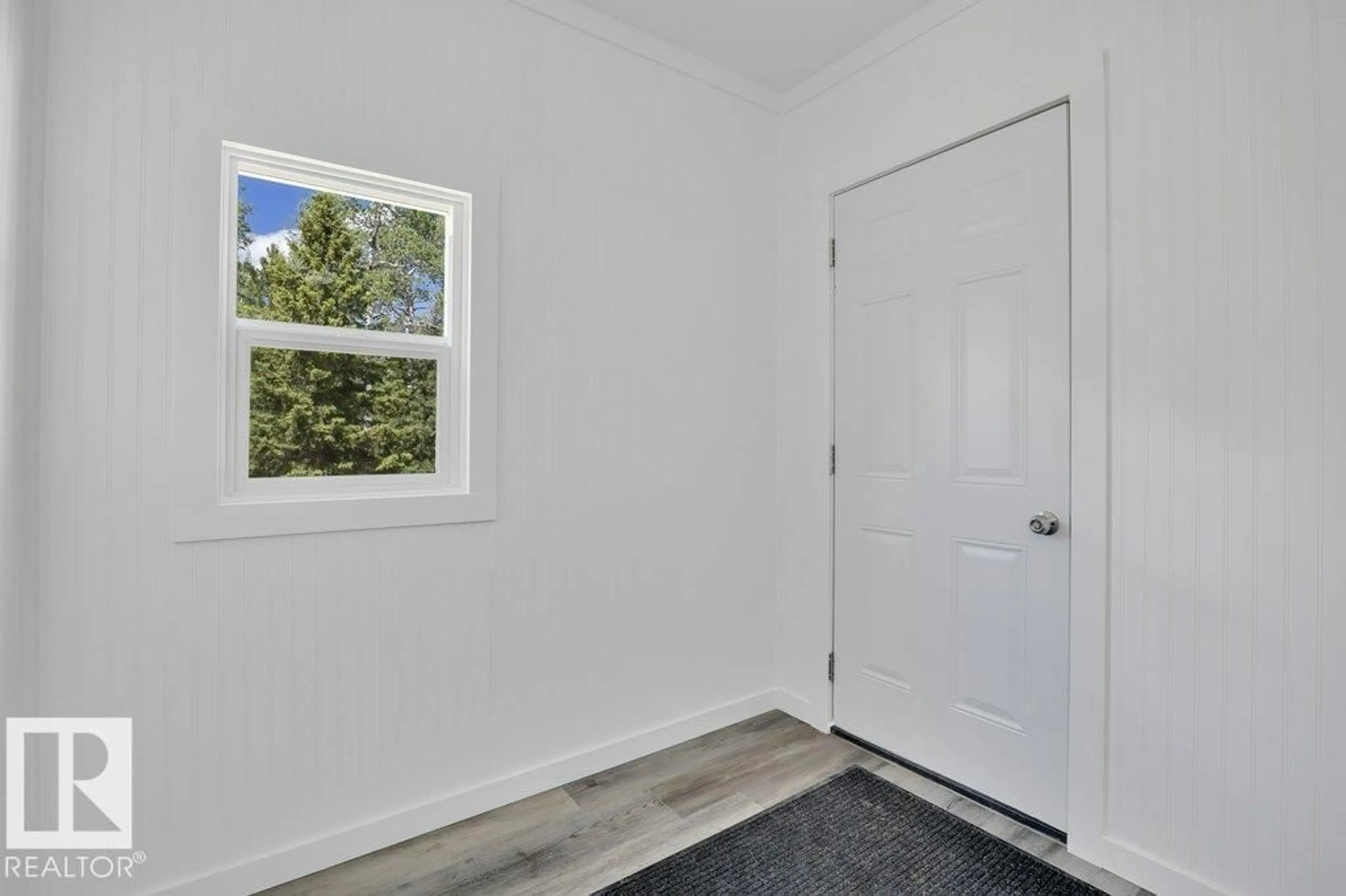 Indoor entryway for 453041 - 73 HWY 771, Rural Wetaskiwin County Alberta T0C2V0