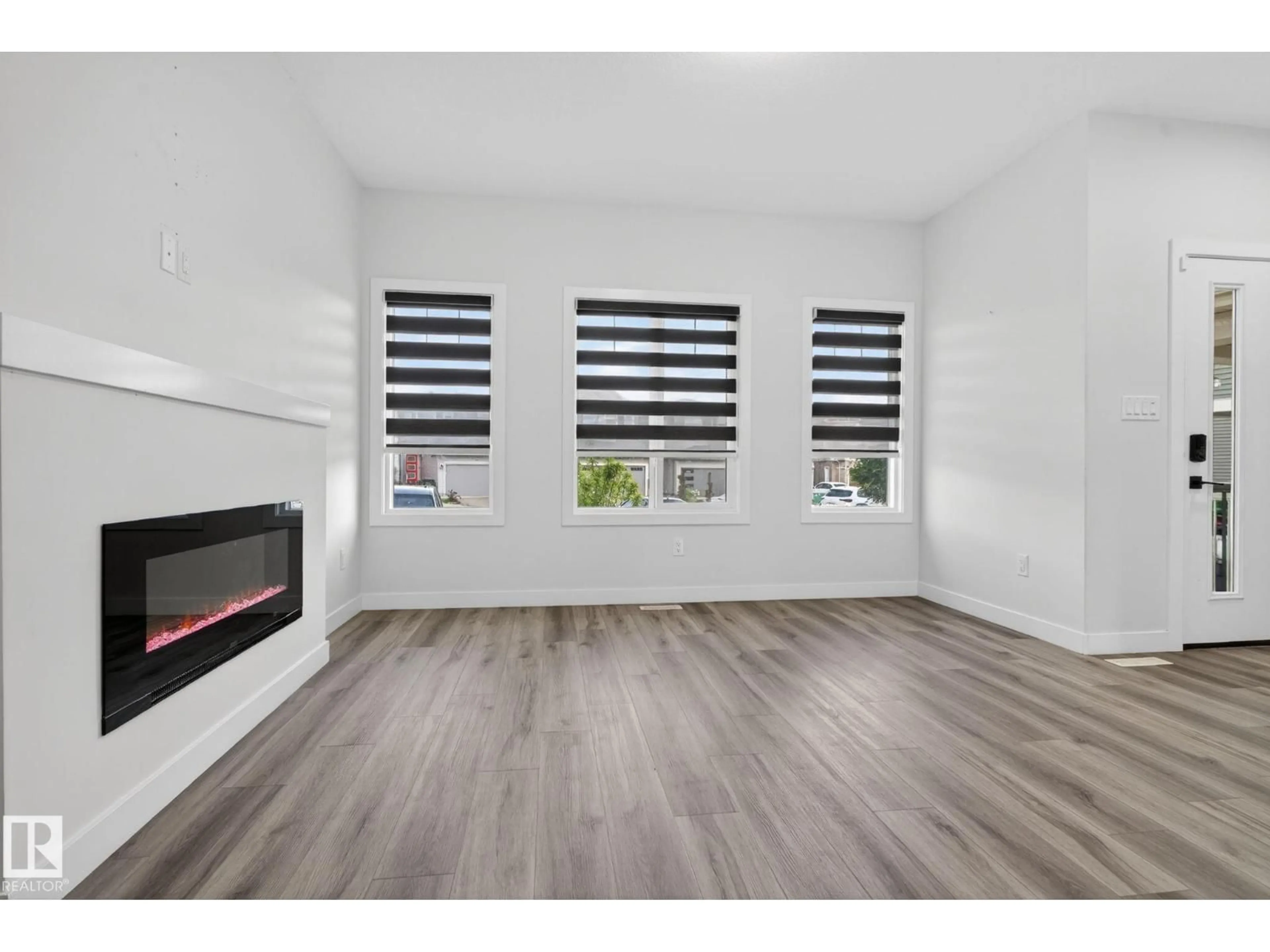 A pic of a room for 2628 200 ST, Edmonton Alberta T6M1K3