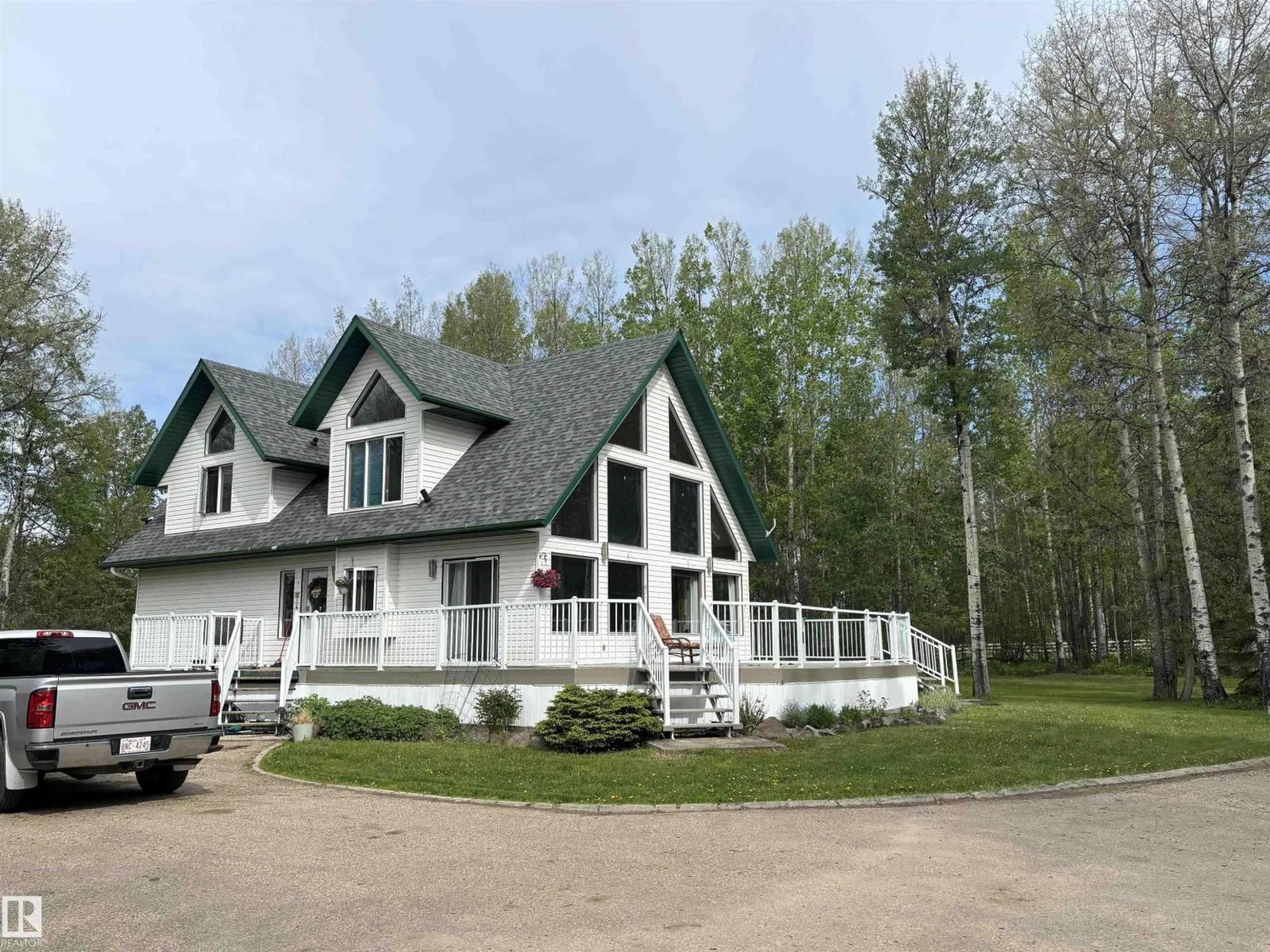 Home with vinyl exterior material, mountain view for 48214 RANGE ROAD 85, Rural Brazeau County Alberta T7A1S9