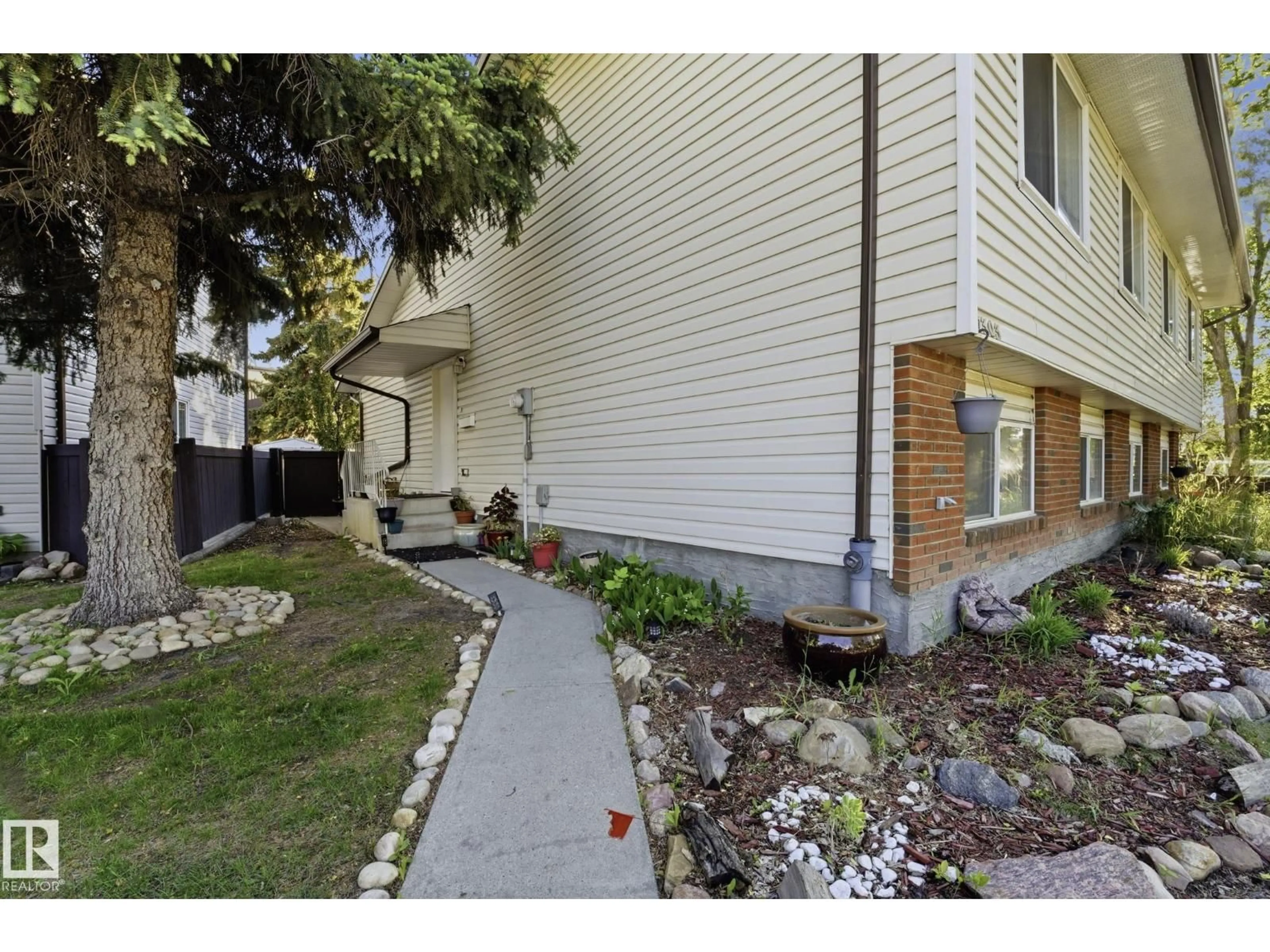 Unknown for NW - 7303 180 ST, Edmonton Alberta T5T2T1