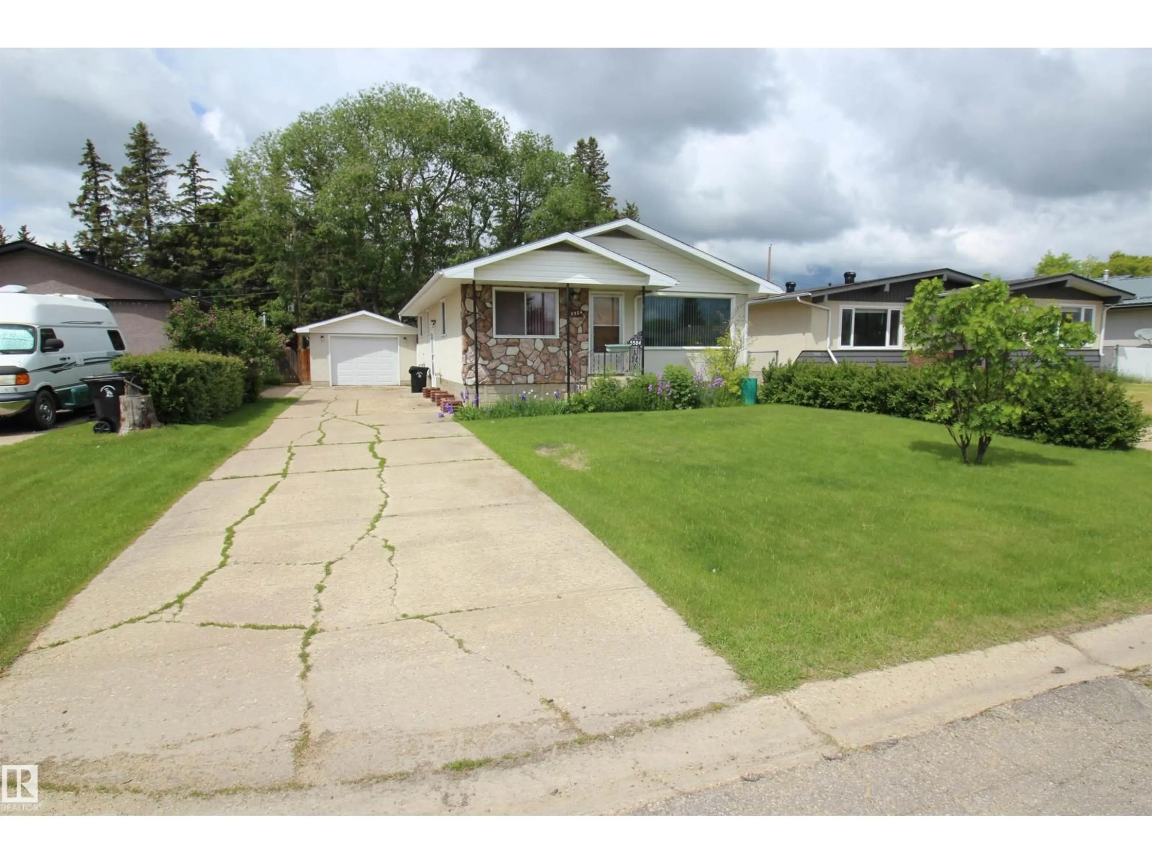 Unknown for 5504 56, Barrhead Alberta T7N0A1