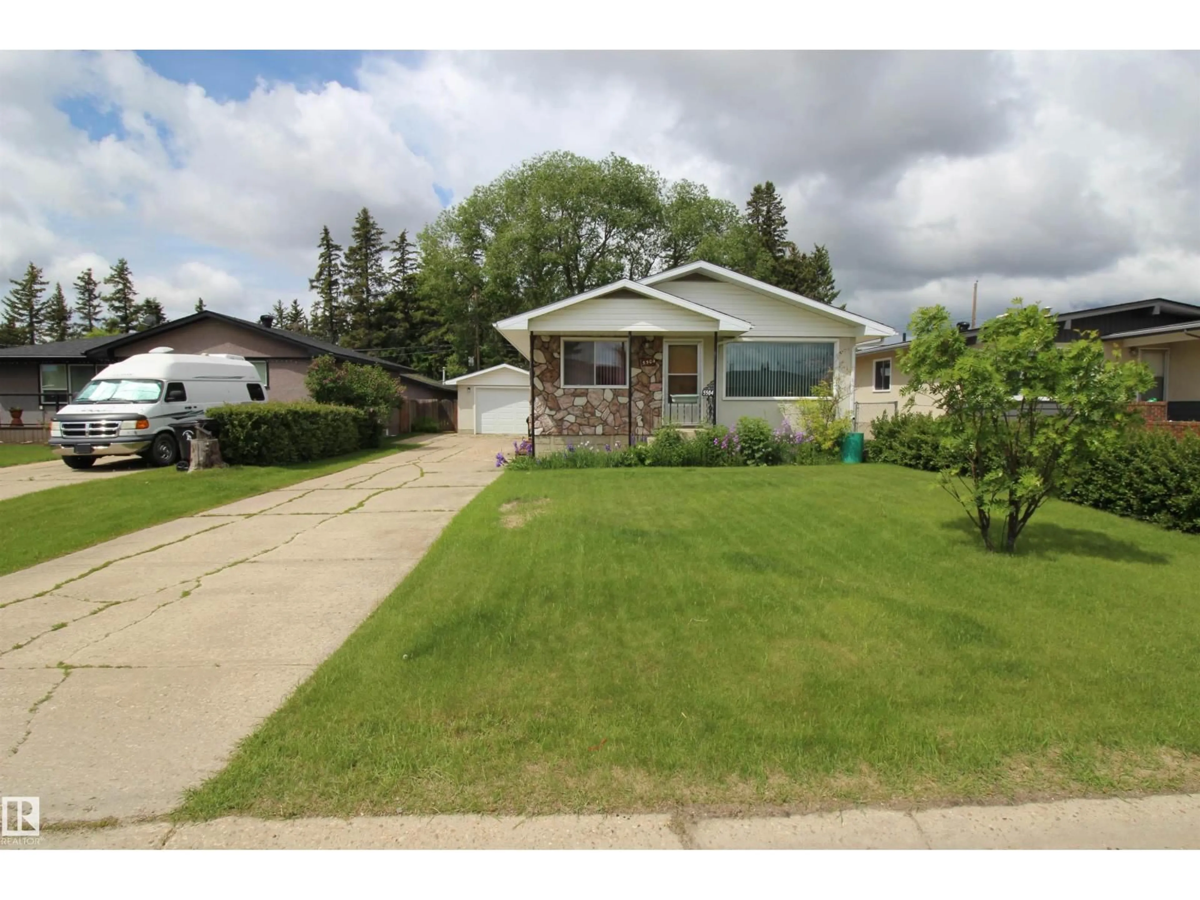 Unknown for 5504 56, Barrhead Alberta T7N0A1