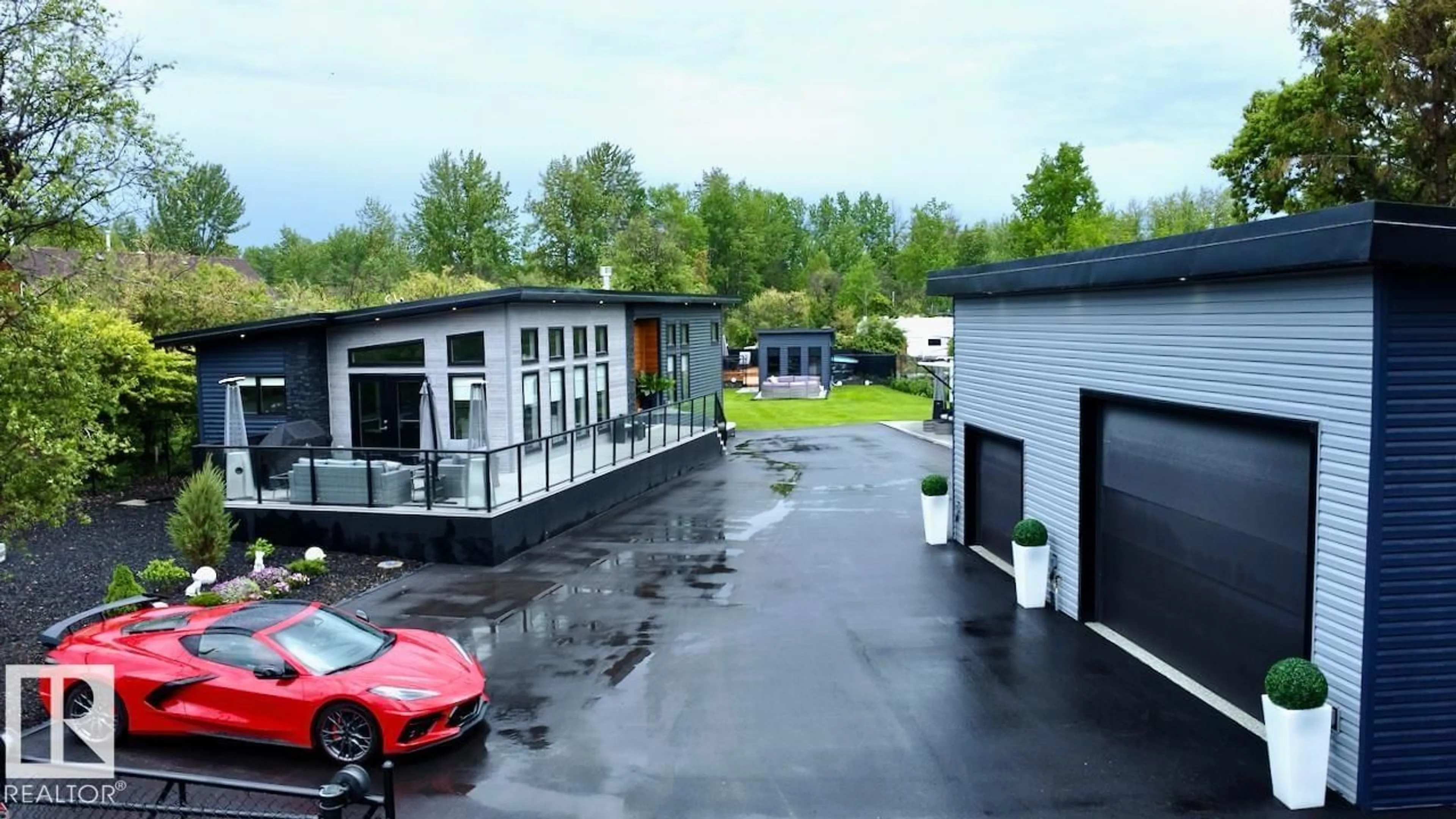 A pic from outside/outdoor area/front of a property/back of a property/a pic from drone, unknown for 28 - 4319 LAKESHORE RD, Rural Parkland County Alberta T0E2K0