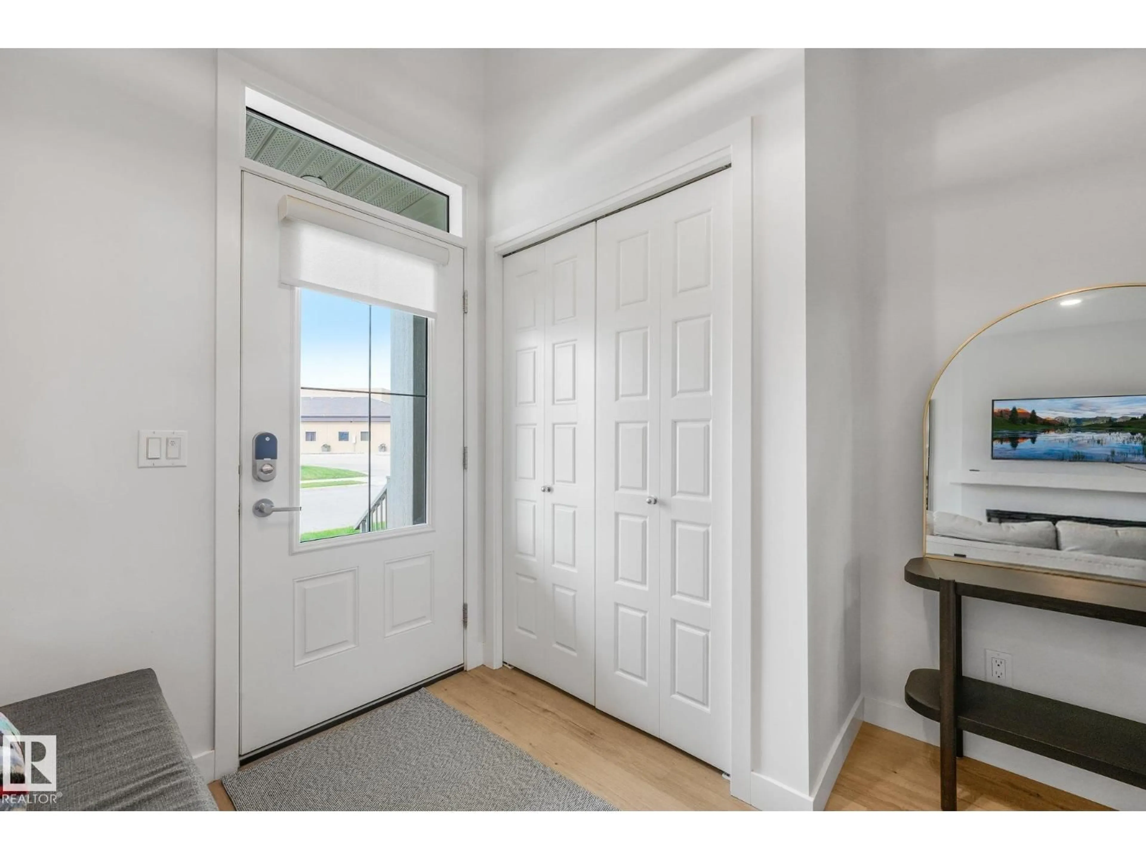 Indoor entryway for NW - 5271 EDGEMONT BV, Edmonton Alberta T6M1R8
