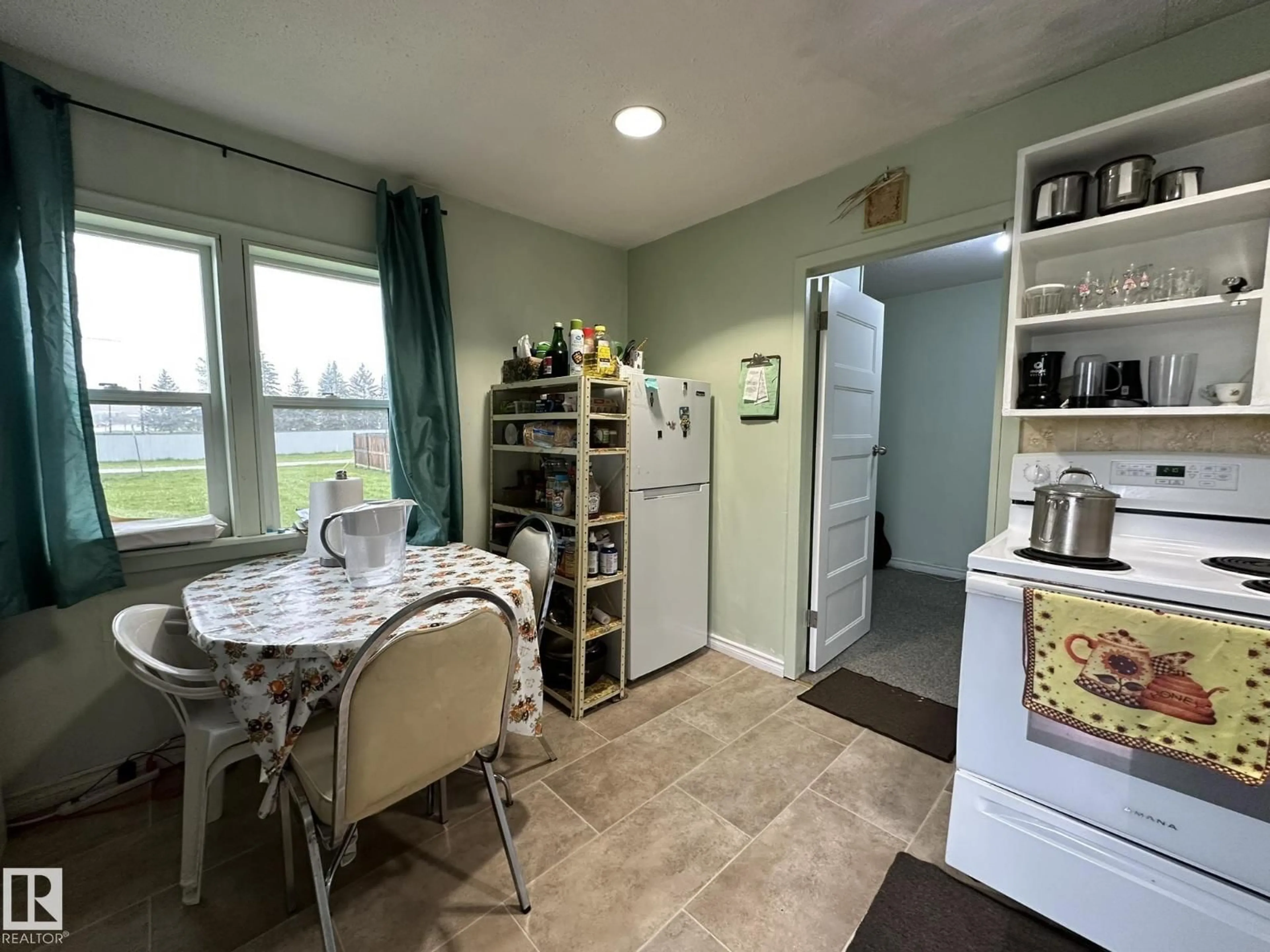 Unknown for 4404 52 ST, Smoky Lake Town Alberta T0A3C0
