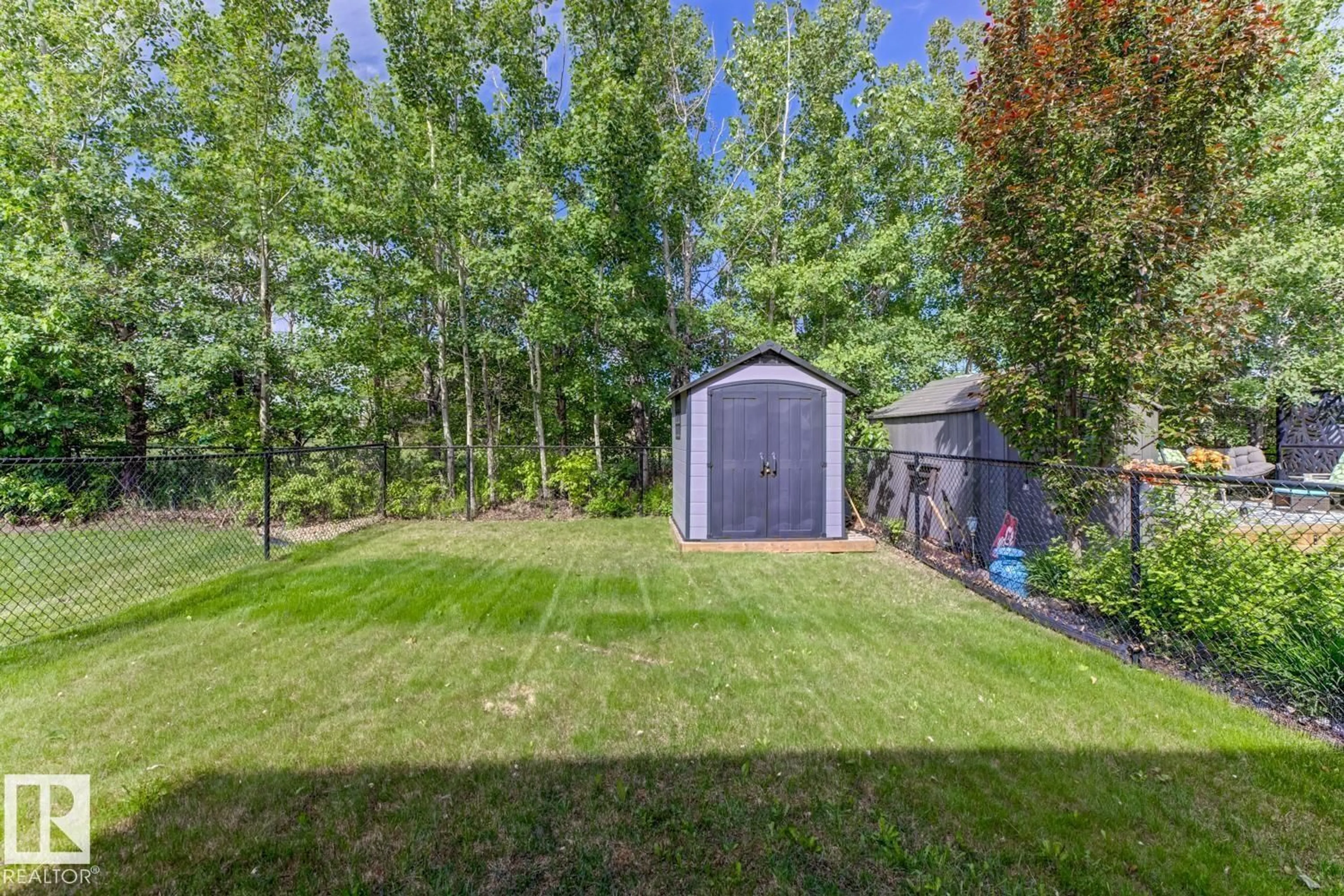 Shed for 39 GREENBURY MR, Spruce Grove Alberta T7X0M1