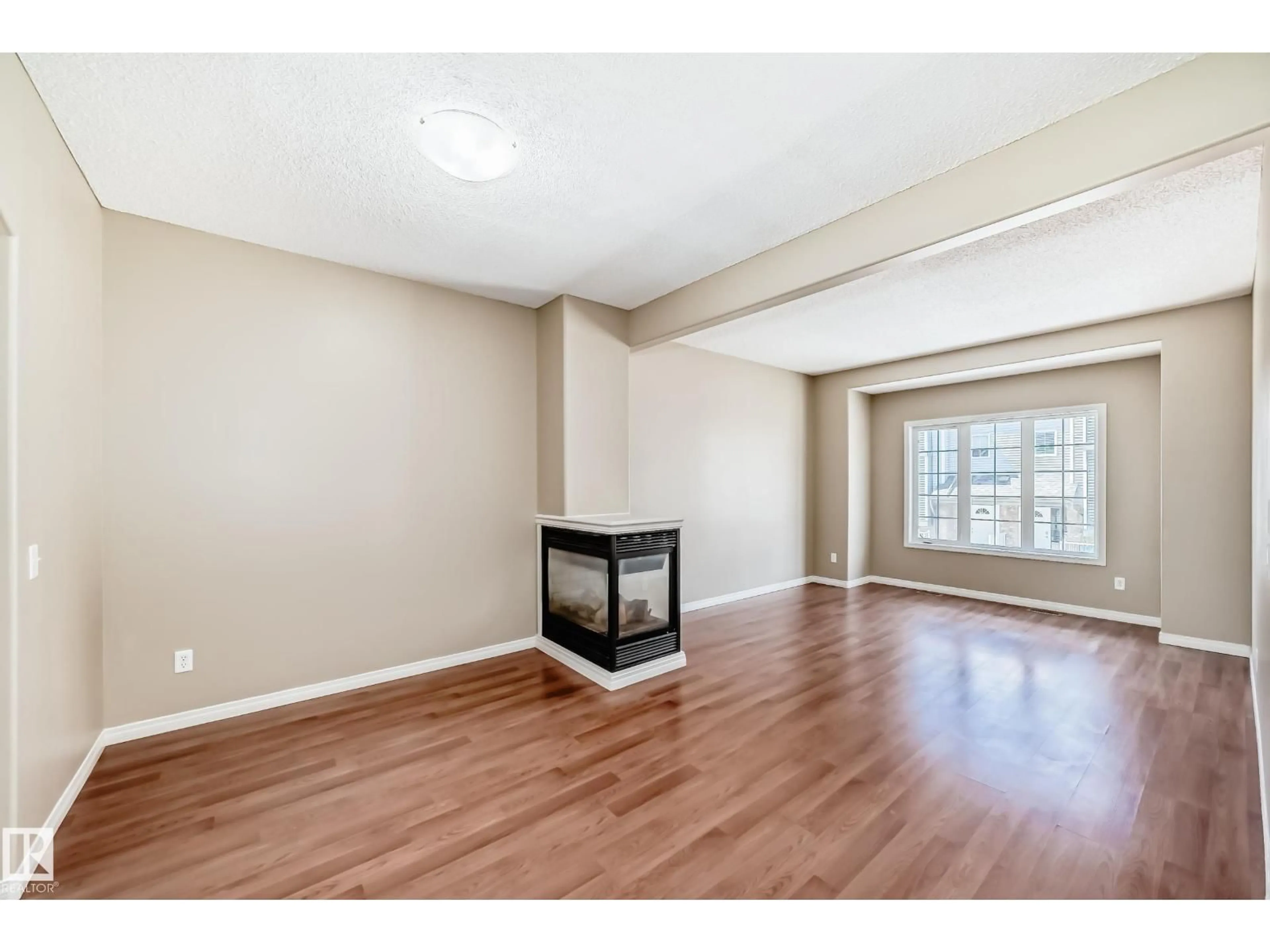 A pic of a room for #4 - 5102 30 AV, Beaumont Alberta T3M1V9
