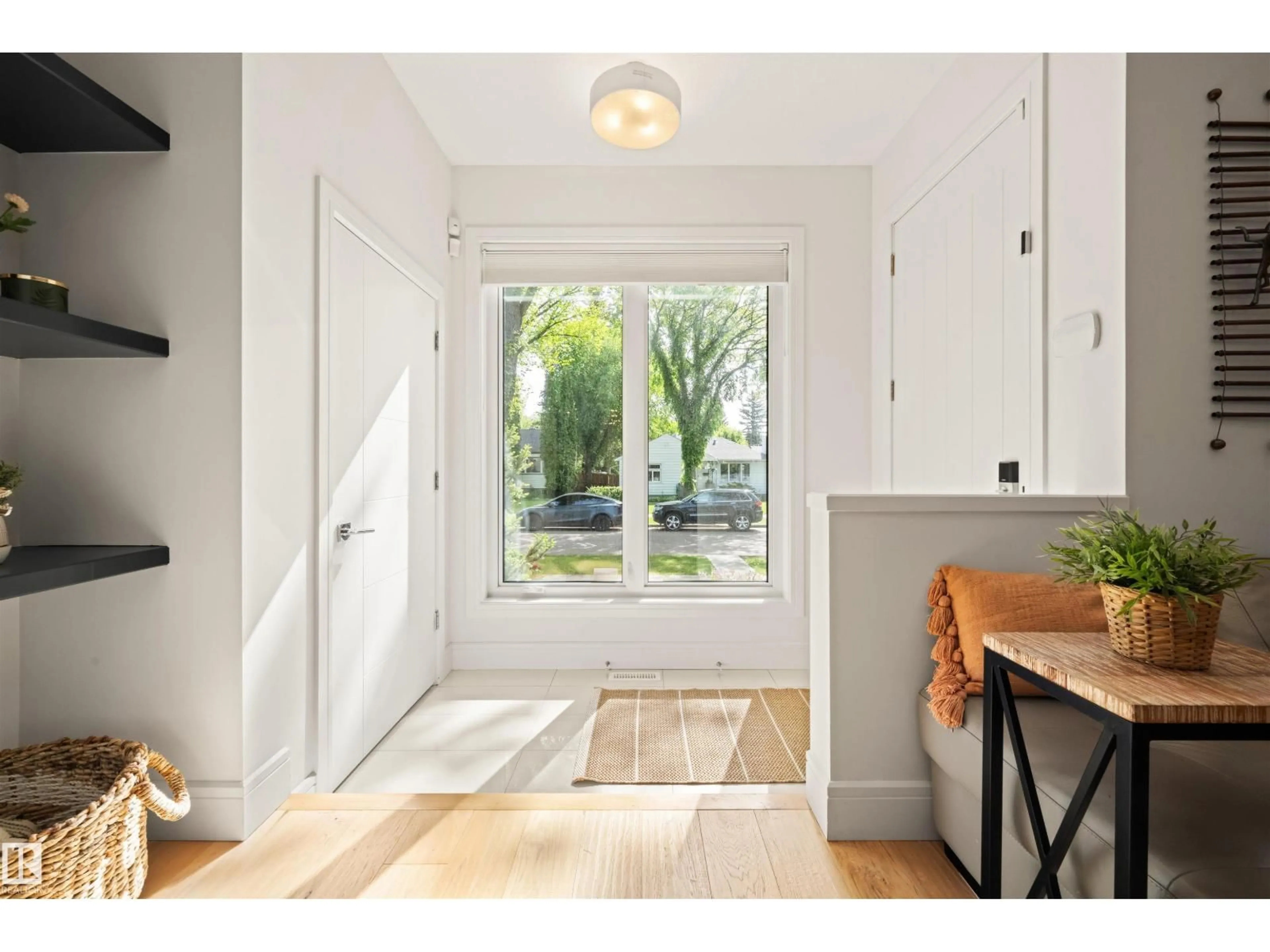 Indoor entryway for NW - 10330 136 ST, Edmonton Alberta T5N2E5
