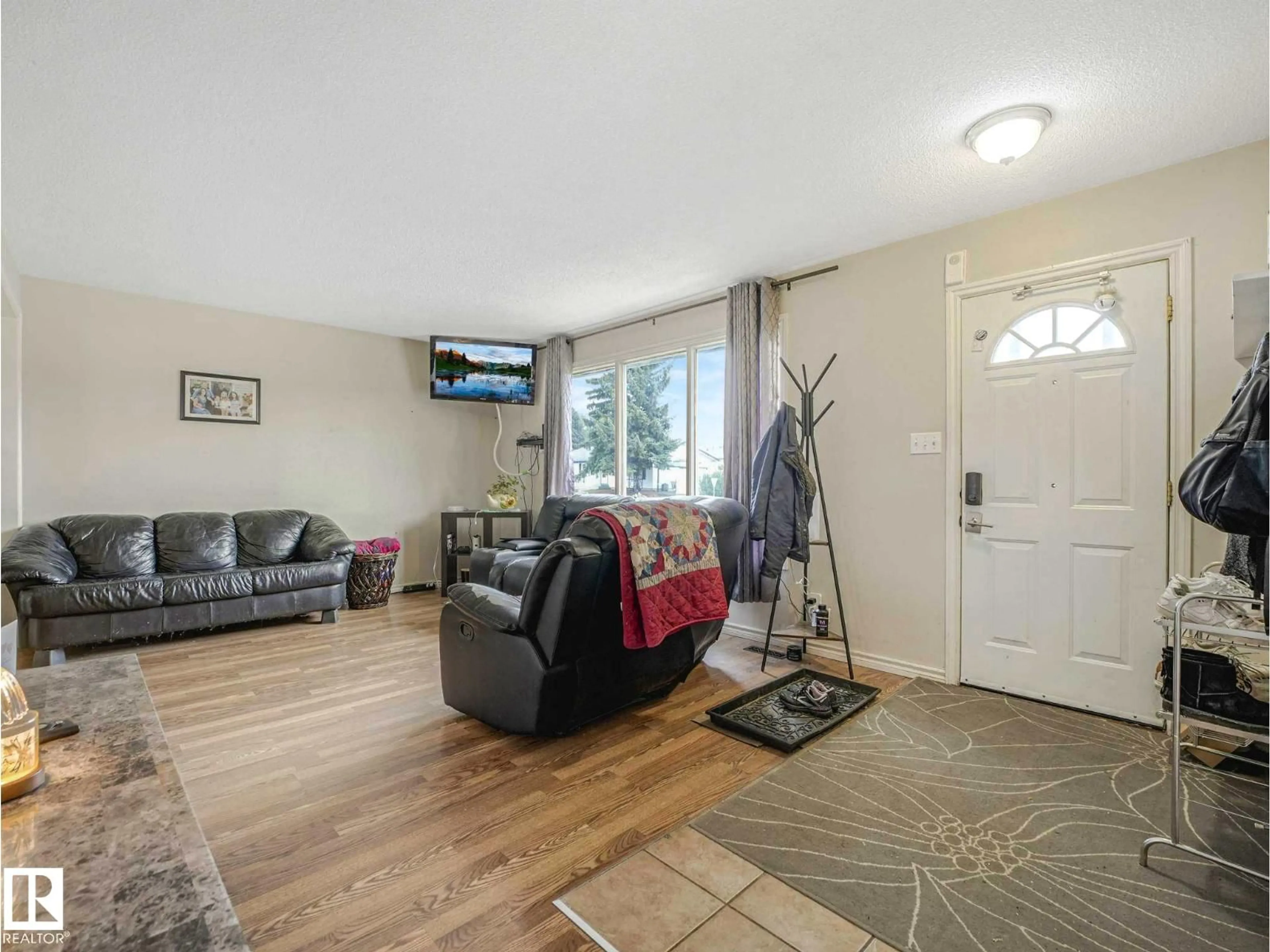 Unknown for 4902 52 AV, Beaumont Alberta T4X1H6