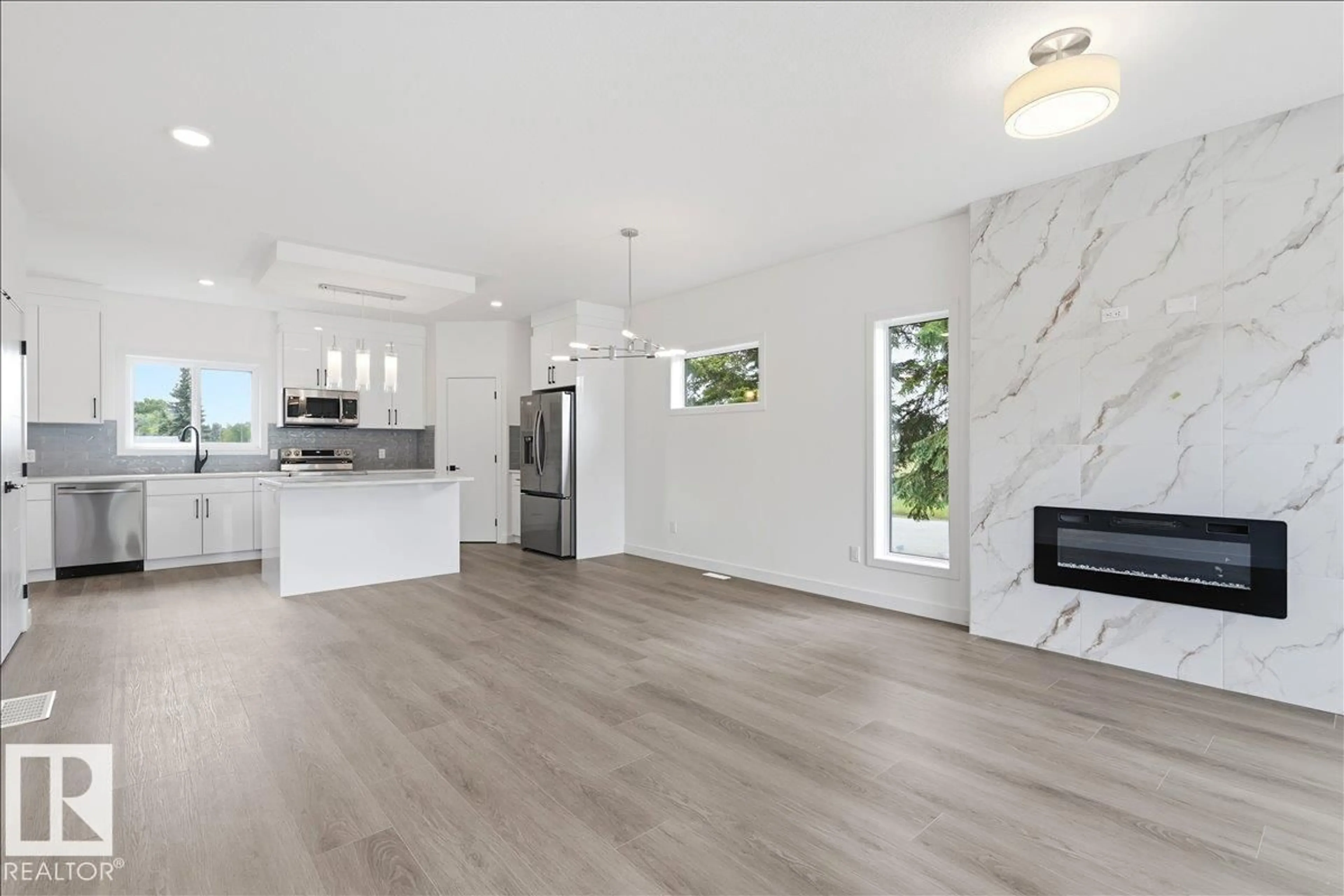 Open concept kitchen, unknown for 5023 47 AVE, Calmar Alberta T0C0V0