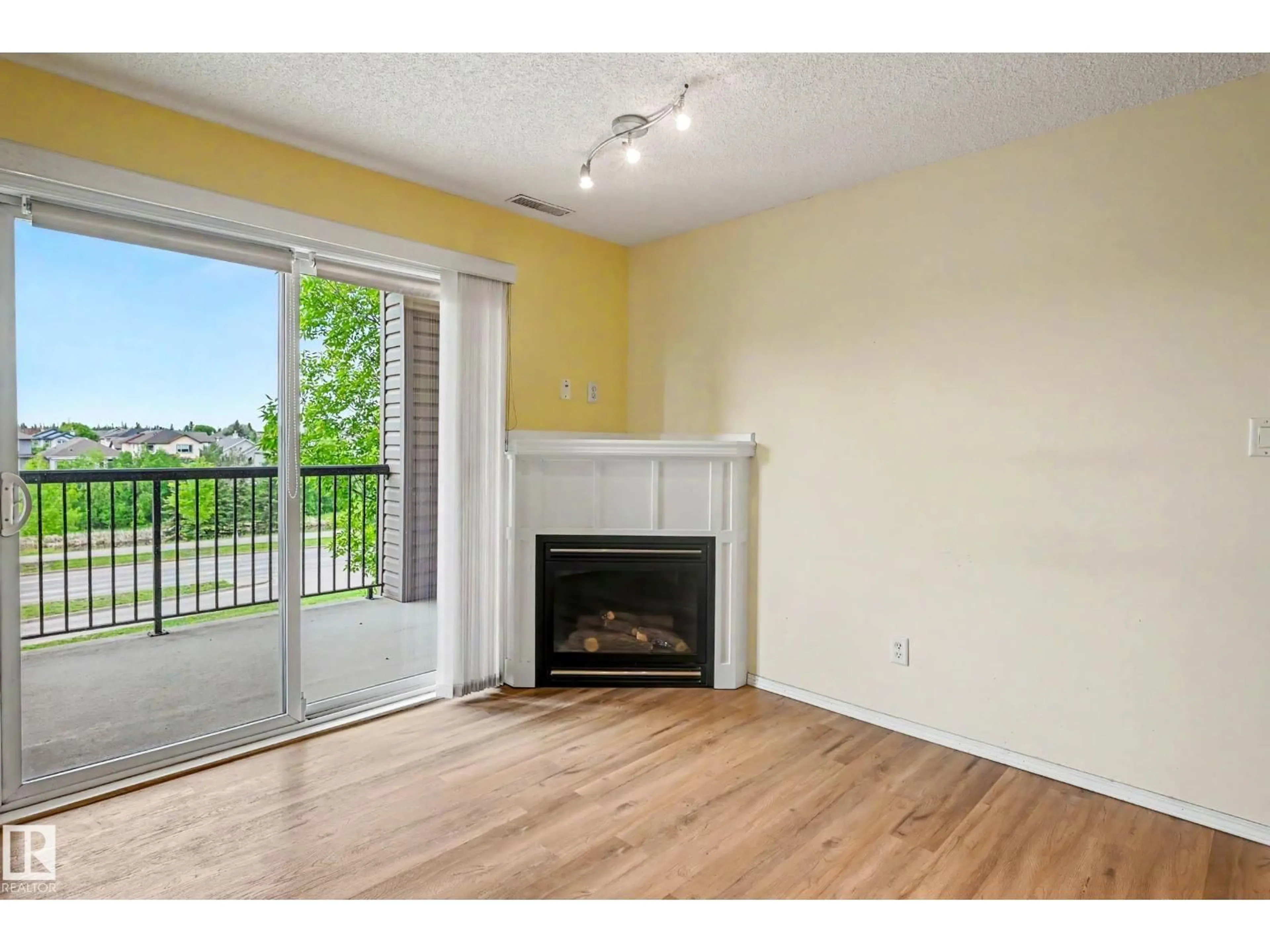 A pic of a room for #309 - 2098 BLACKMUD CREEK DR, Edmonton Alberta T6W1T7