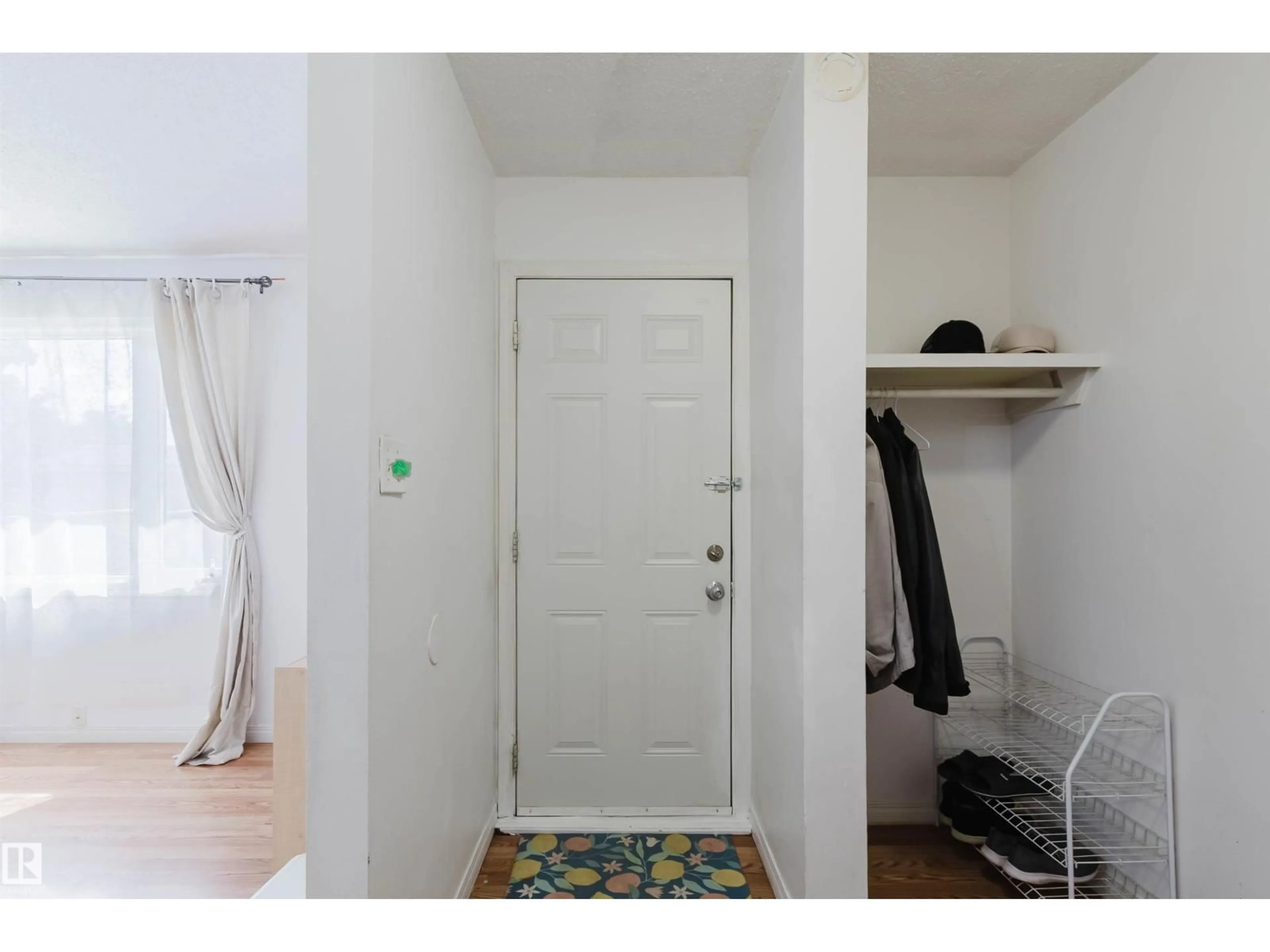 Indoor entryway for #4 - 14310 80 ST, Edmonton Alberta T5C1L6