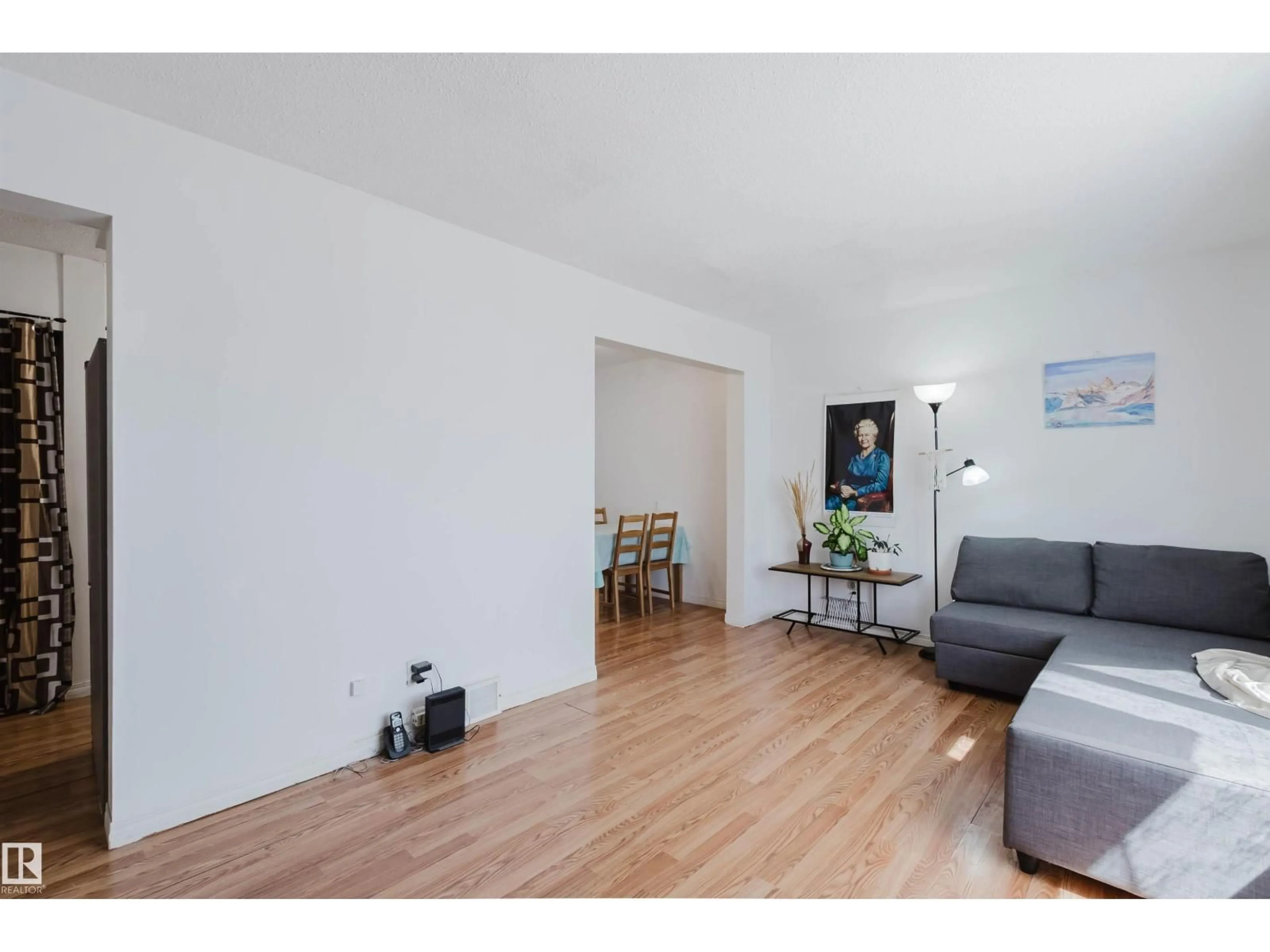 A pic of a room for #4 - 14310 80 ST, Edmonton Alberta T5C1L6