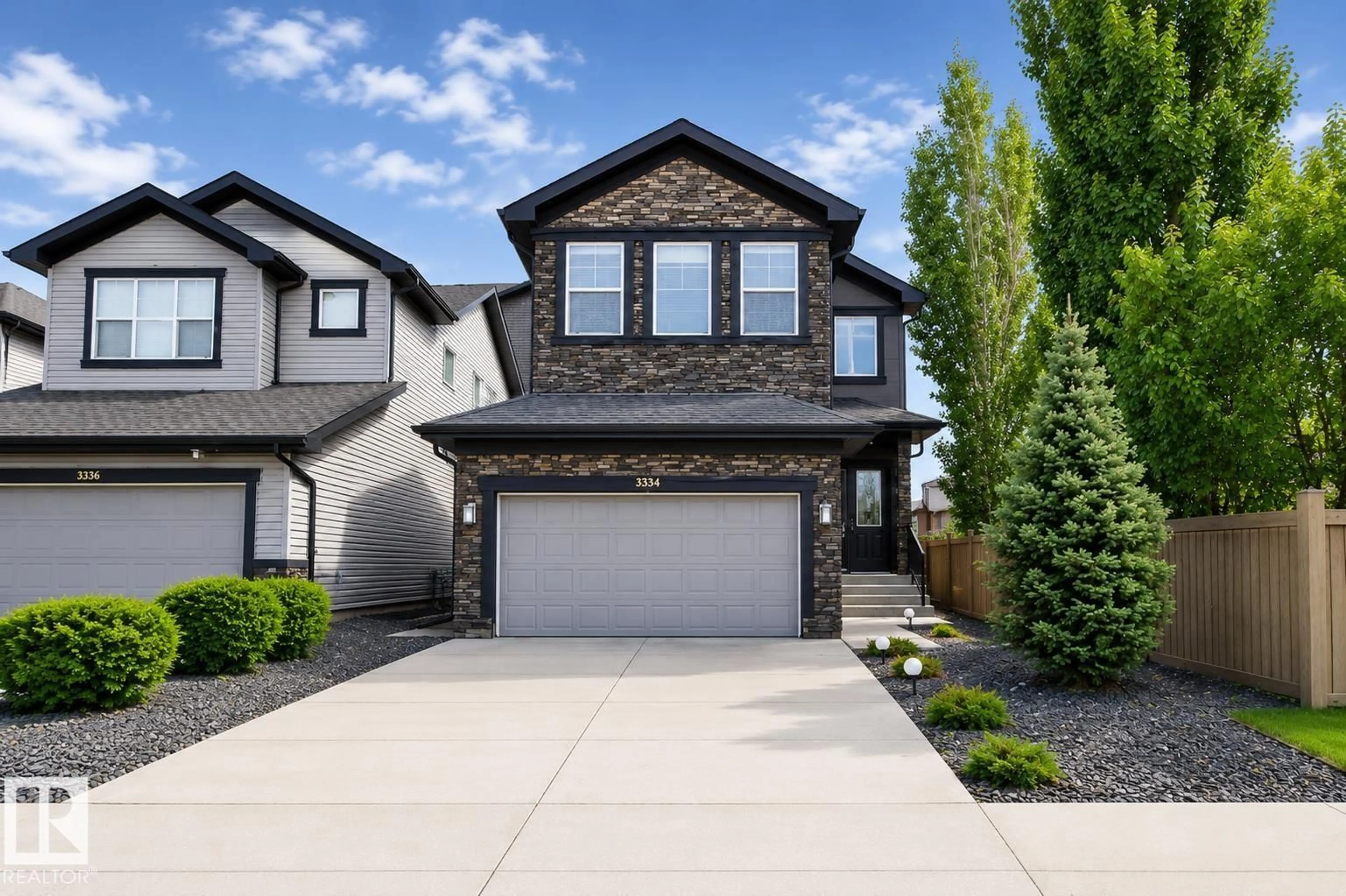 Home with vinyl exterior material, street for 3334 HILTON CR, Edmonton Alberta T6M0N5