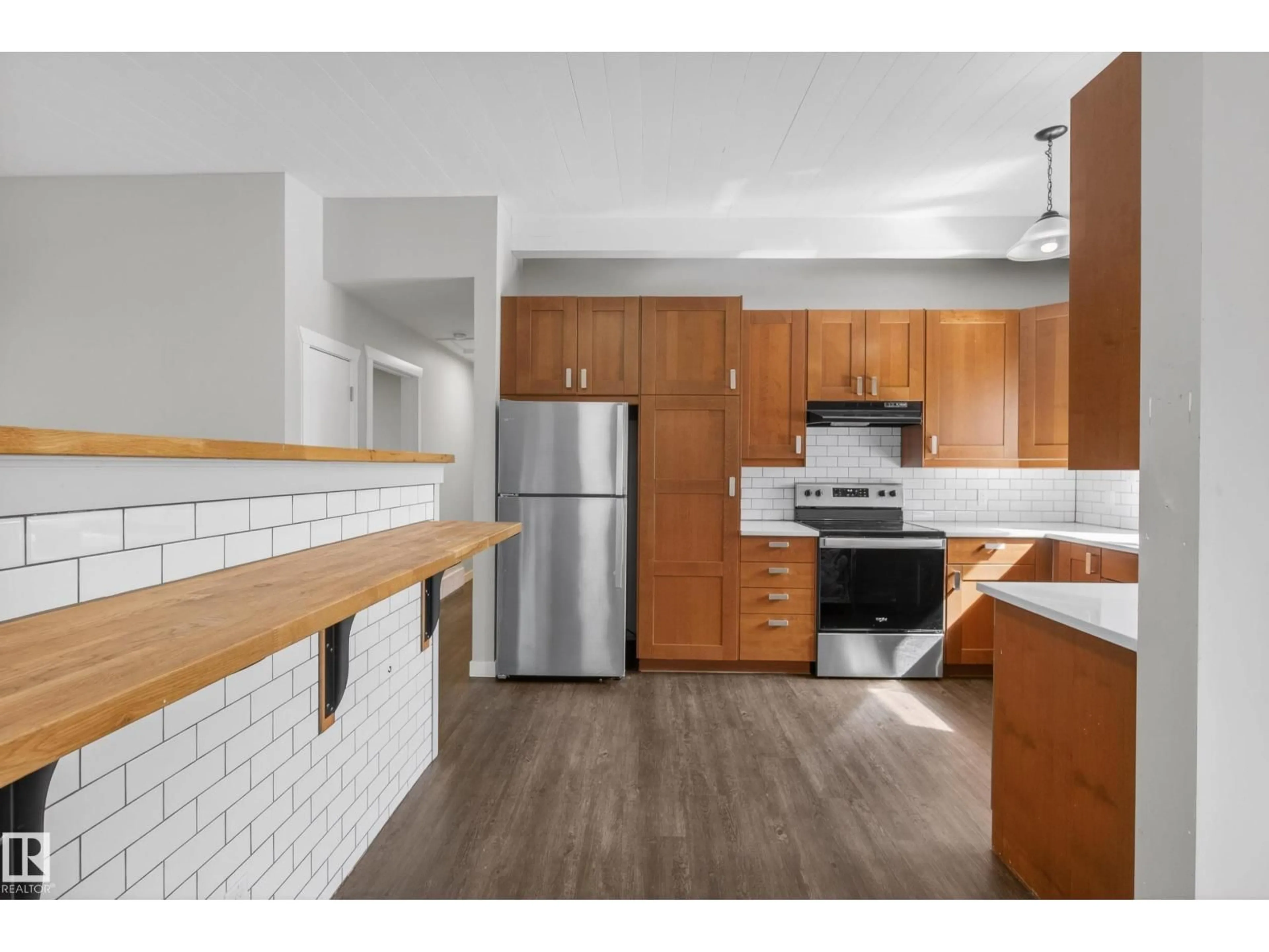 Unknown for 9043 52 ST, Edmonton Alberta T6B1G1