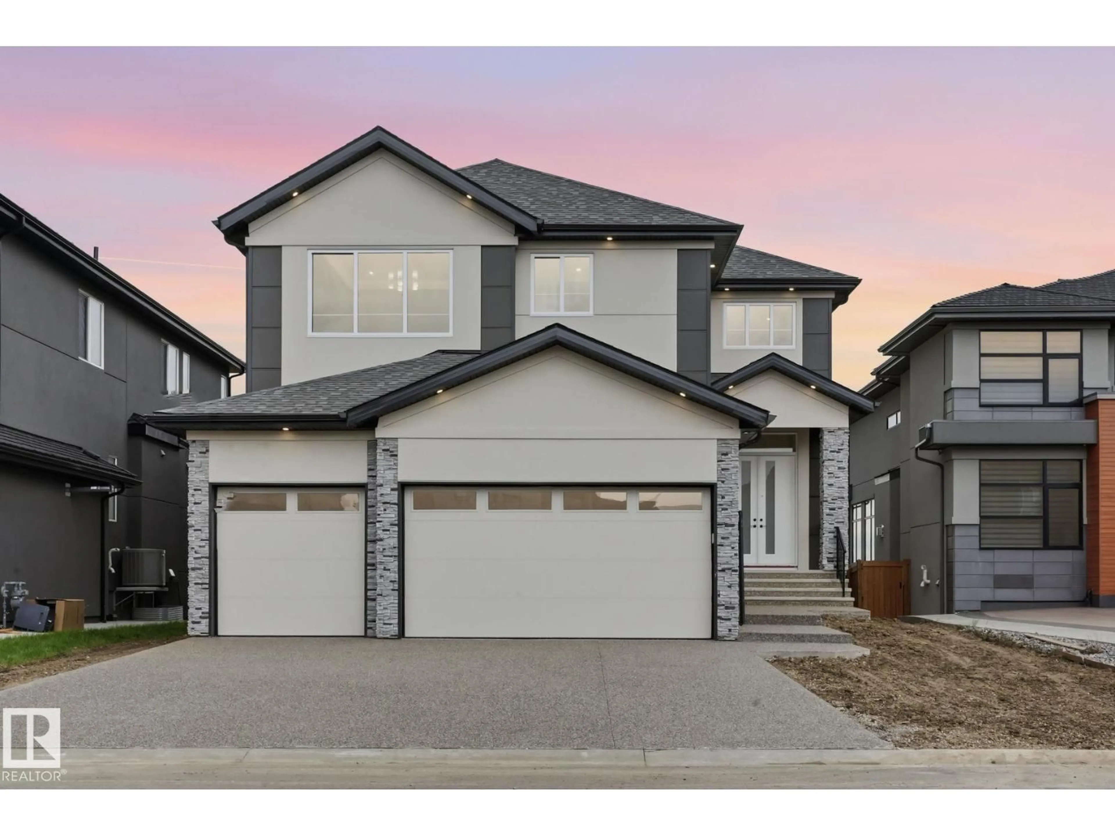 Home with vinyl exterior material, street for 3019 64 AV, Rural Leduc County Alberta T4X2C1