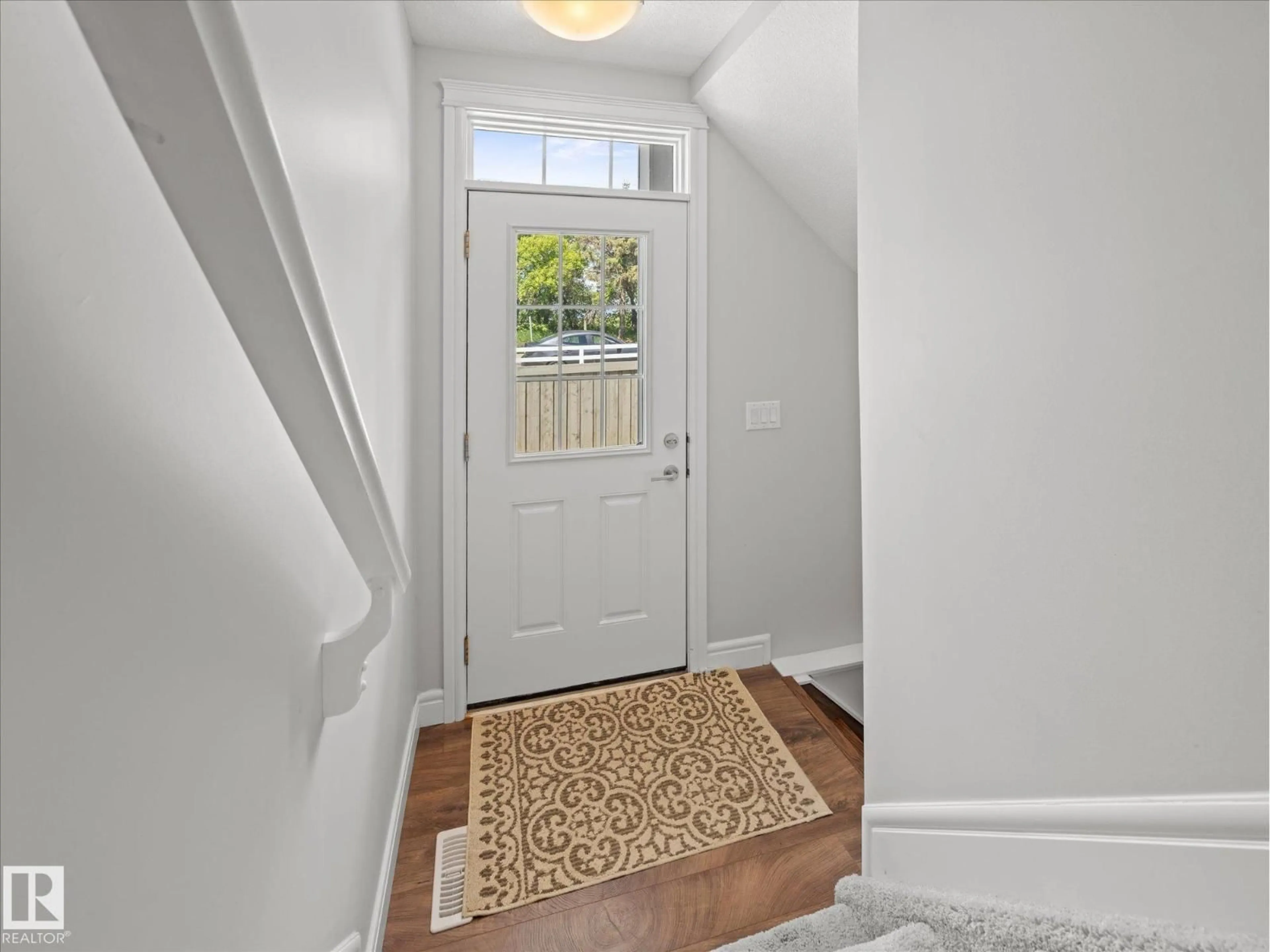 Indoor entryway for #22 - 1391 STARLING DR, Edmonton Alberta T5S0L3