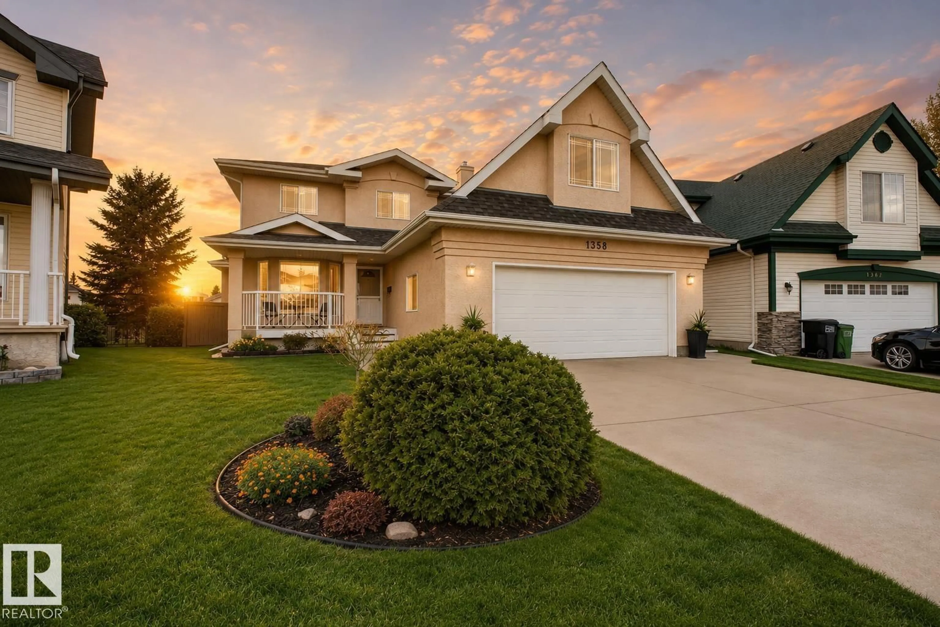 Home with vinyl exterior material, street for NW - 1358 118A ST, Edmonton Alberta T6J7G2