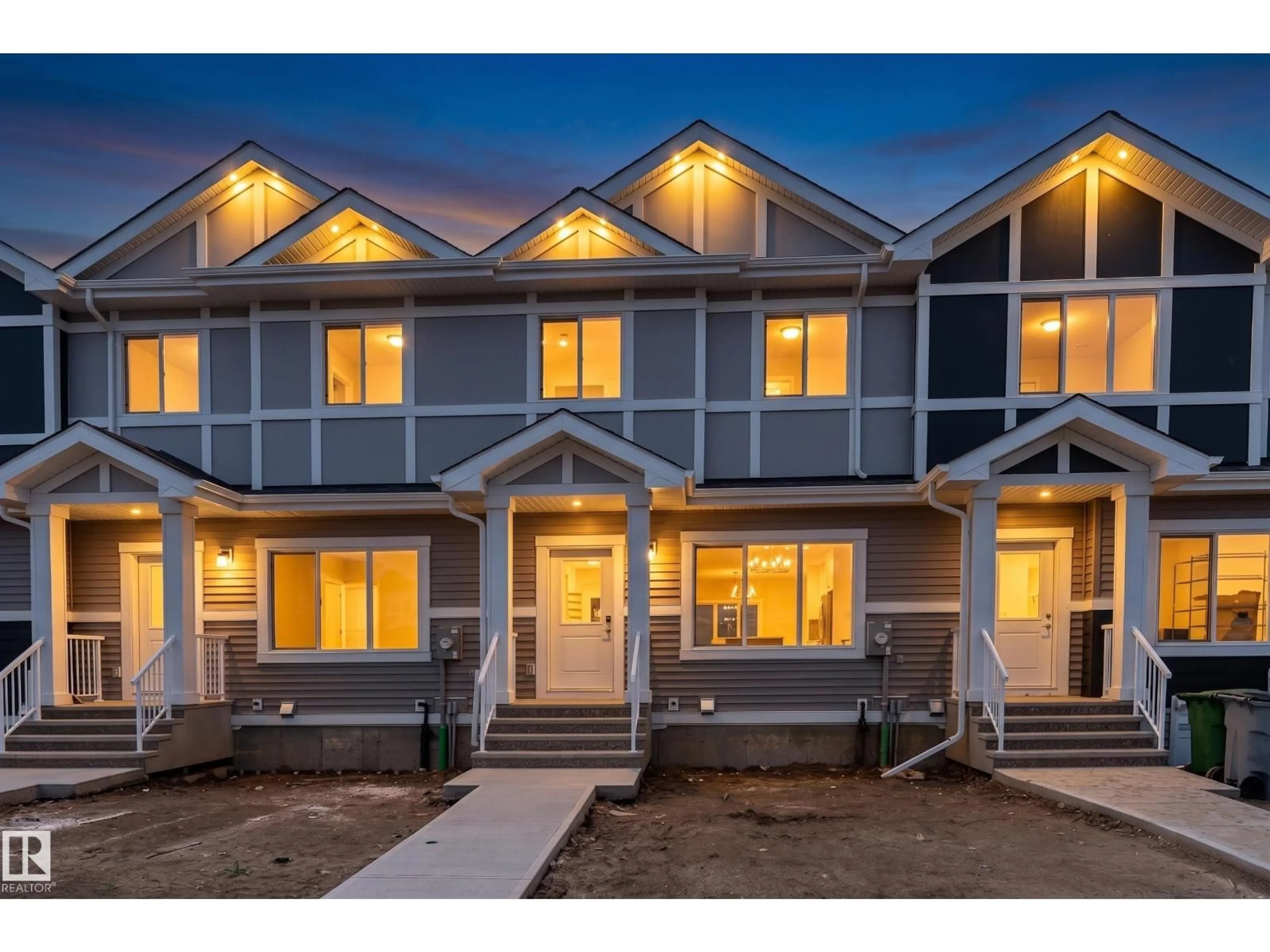 Home with vinyl exterior material, unknown for 8533 96 AV, Morinville Alberta T8R2R5