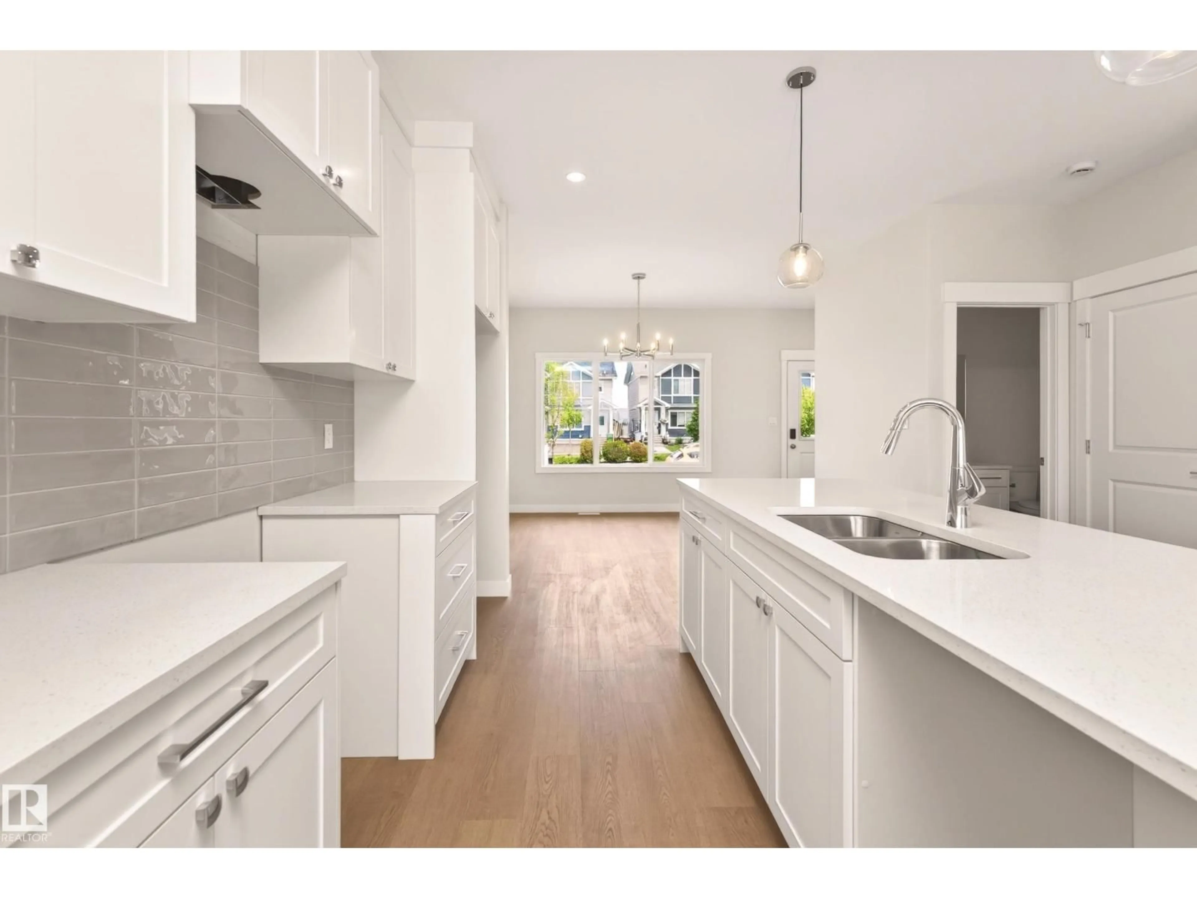 Open concept kitchen, ceramic/tile floor for 8531 96 AV, Morinville Alberta T8R2R5