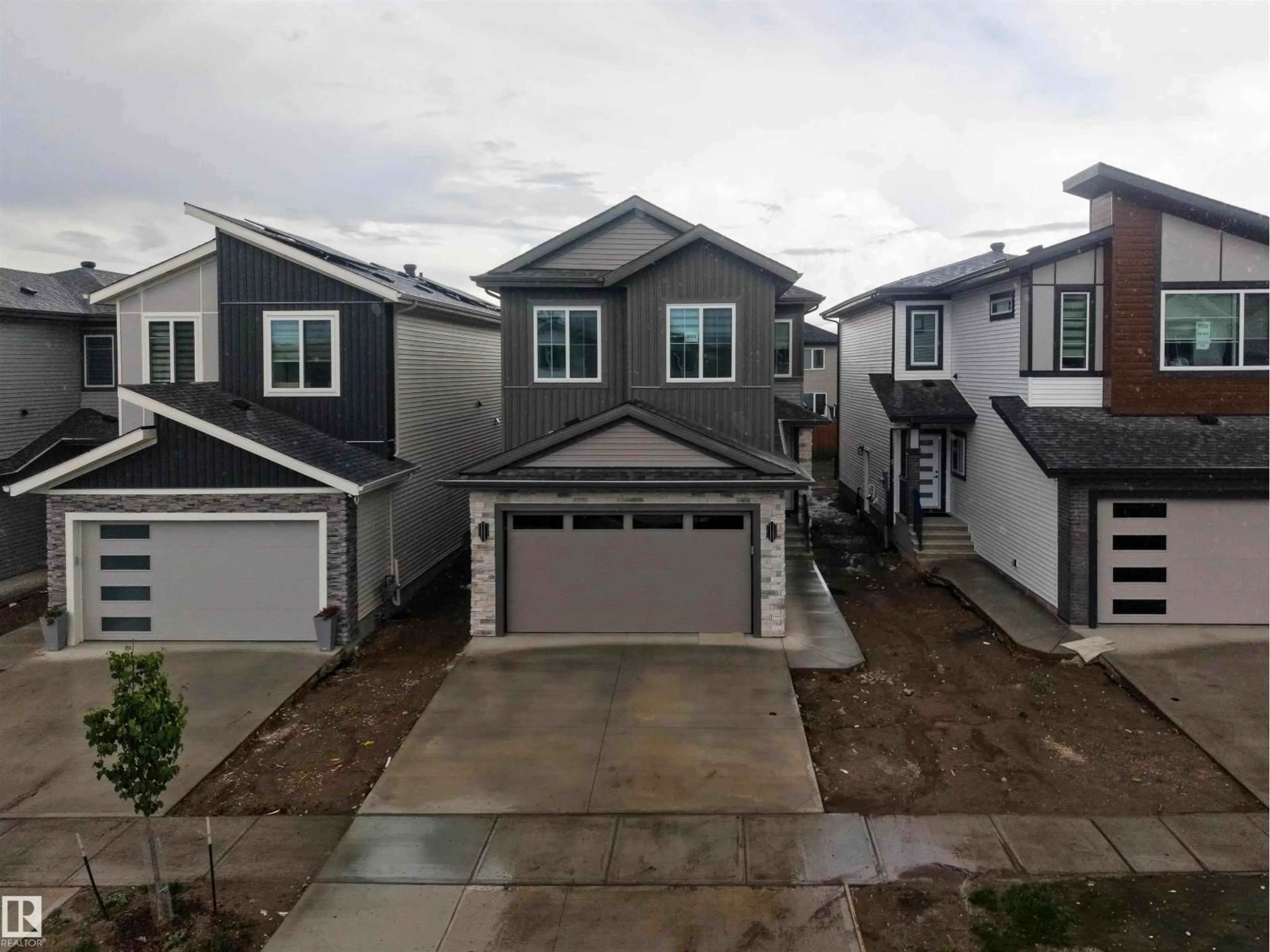 A pic from outside/outdoor area/front of a property/back of a property/a pic from drone, street for 3512 45 AV, Beaumont Alberta T4X2W3