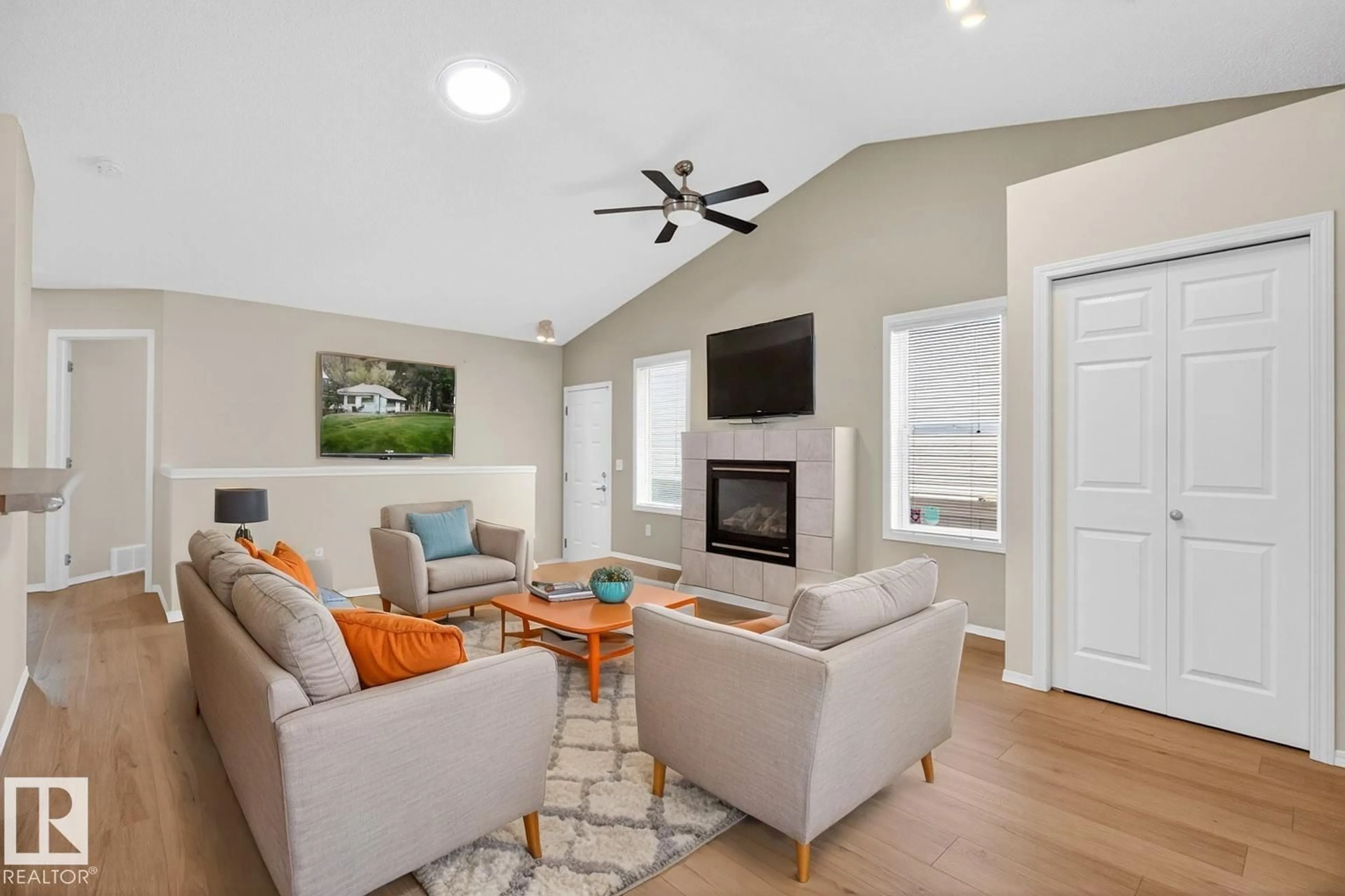 Living room with furniture, unknown for 74 CHRISTINA CT, Sherwood Park Alberta T8H2H4