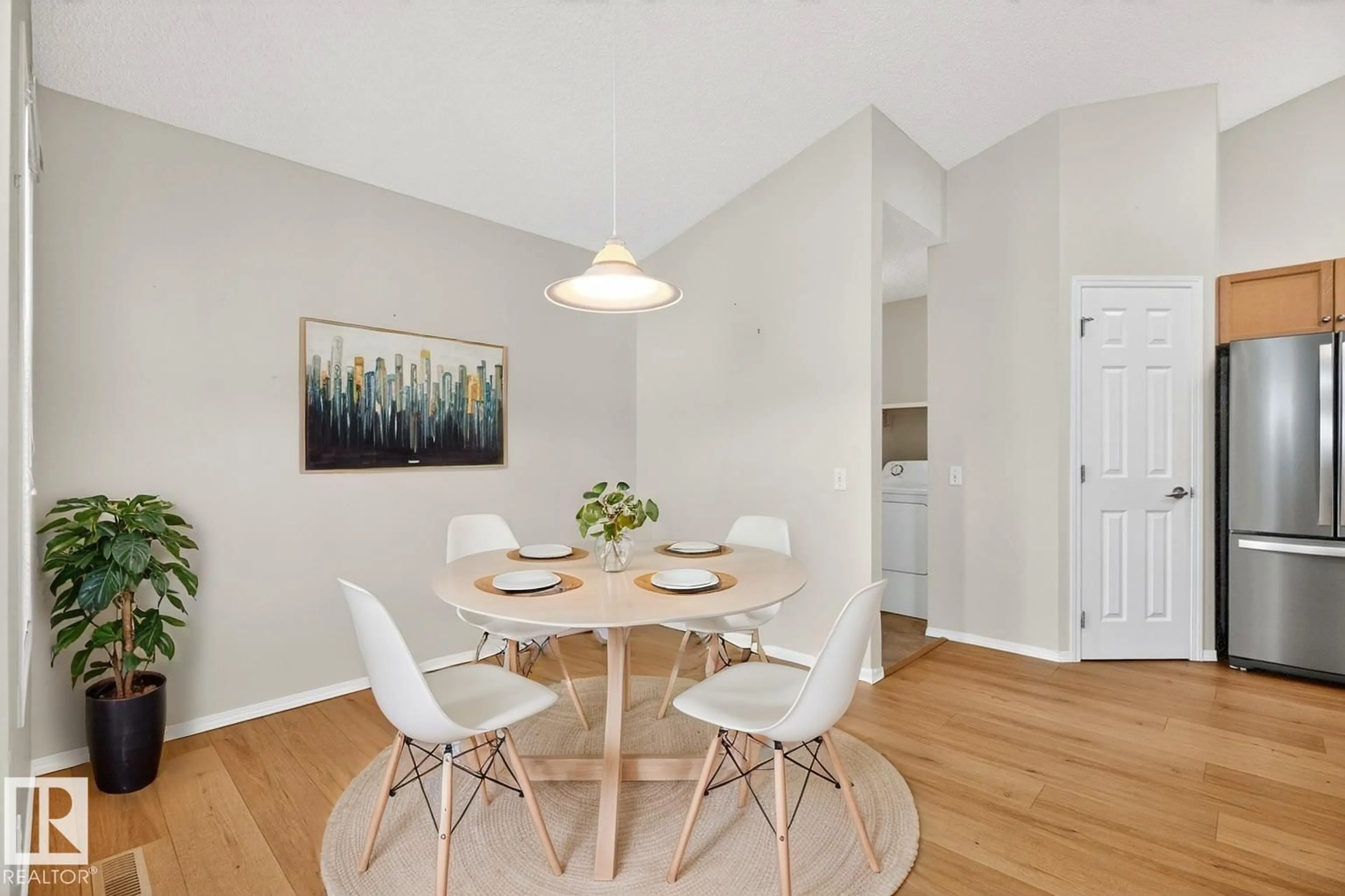 Dining room, wood/laminate floor for 74 CHRISTINA CT, Sherwood Park Alberta T8H2H4