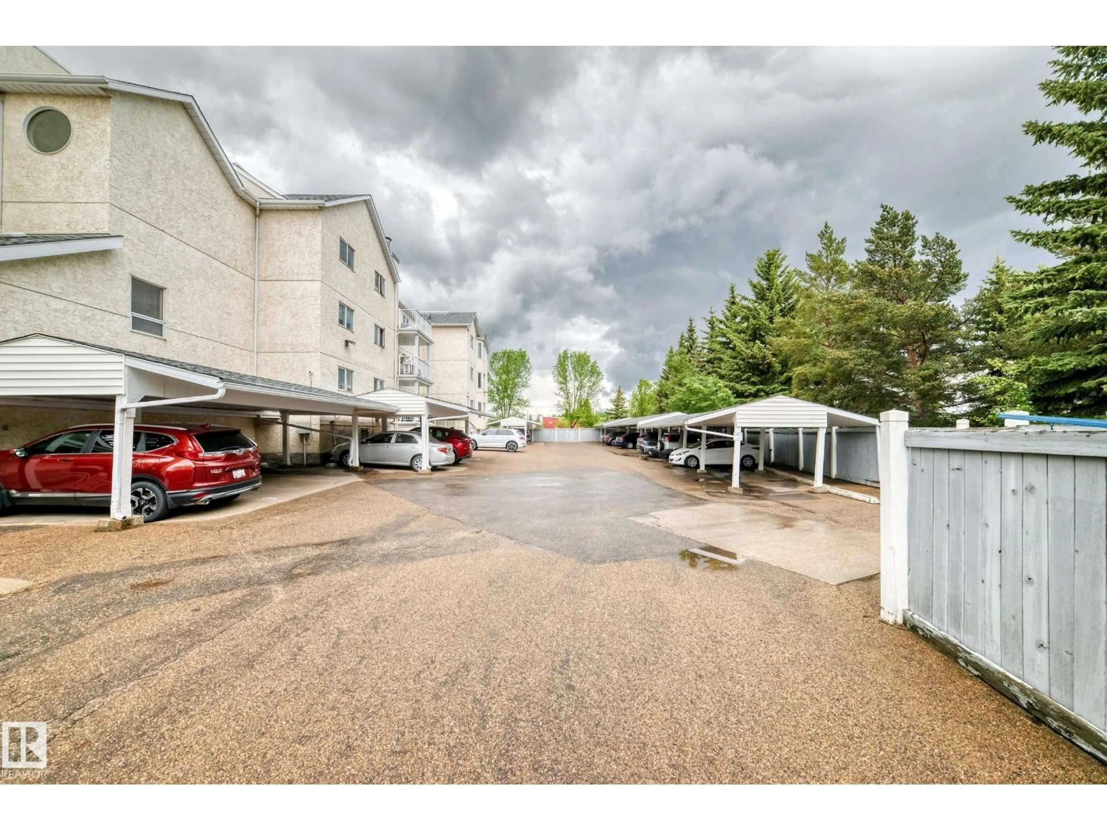 Unknown for 403 - 11020 19 AV, Edmonton Alberta T6J6P5