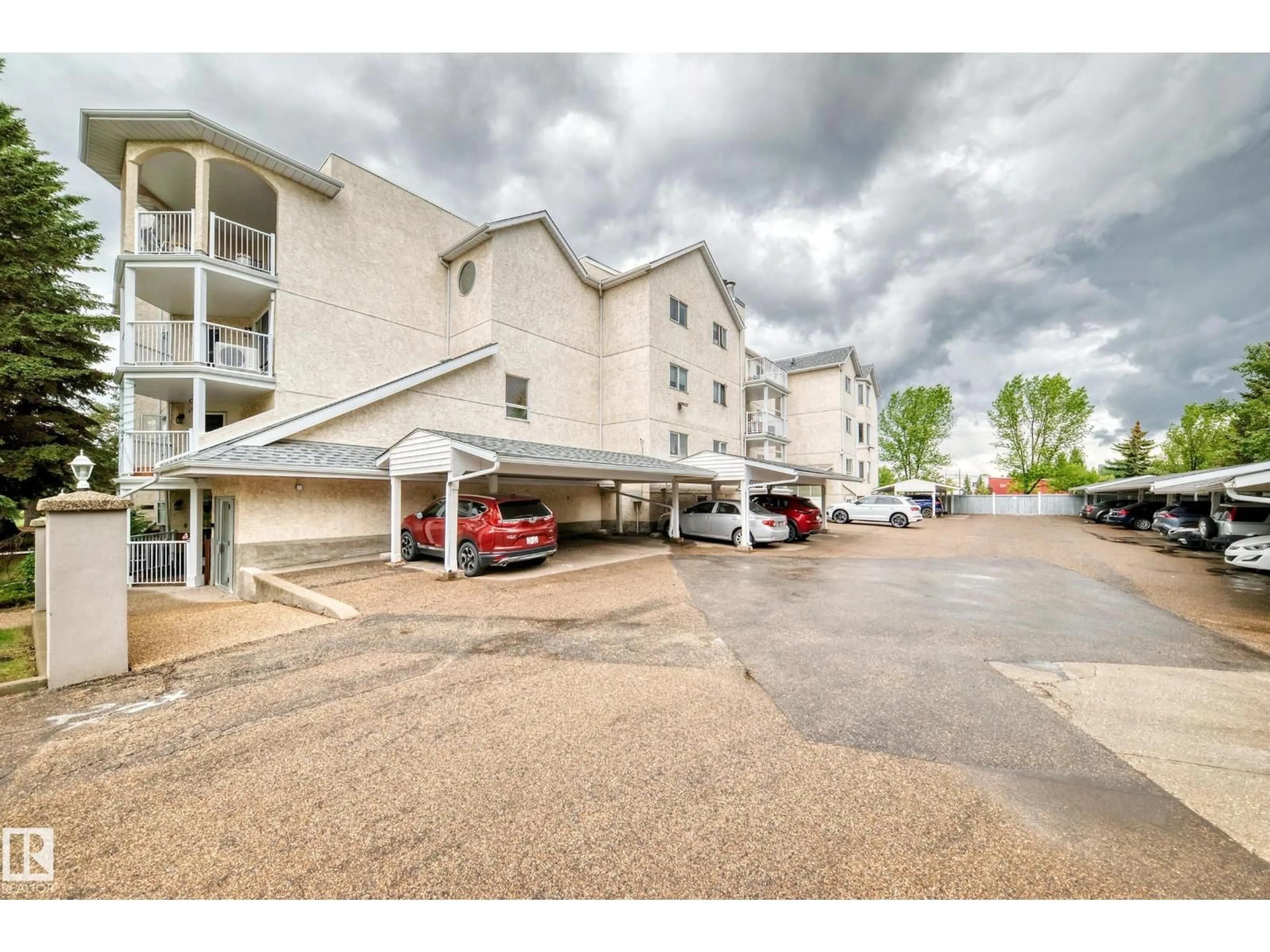 Unknown for 403 - 11020 19 AV, Edmonton Alberta T6J6P5